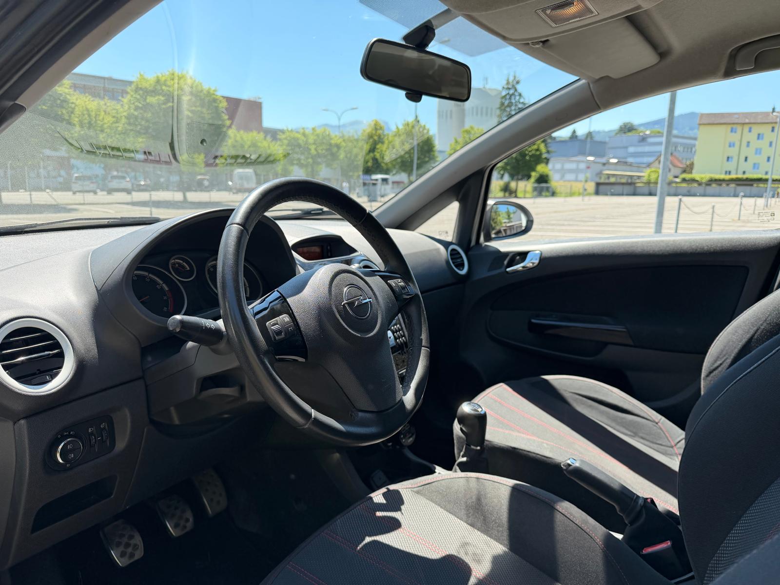 OPEL Corsa 1.4 TP Color Edition-image-7