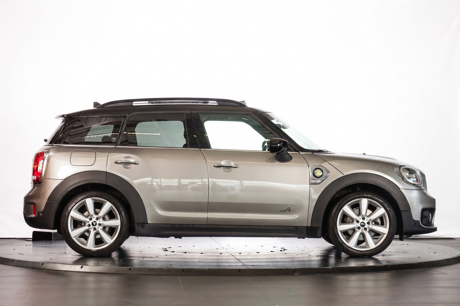 MINI Countryman Cooper SE Trafalgar ALL4 PHEV Steptronic-image-4