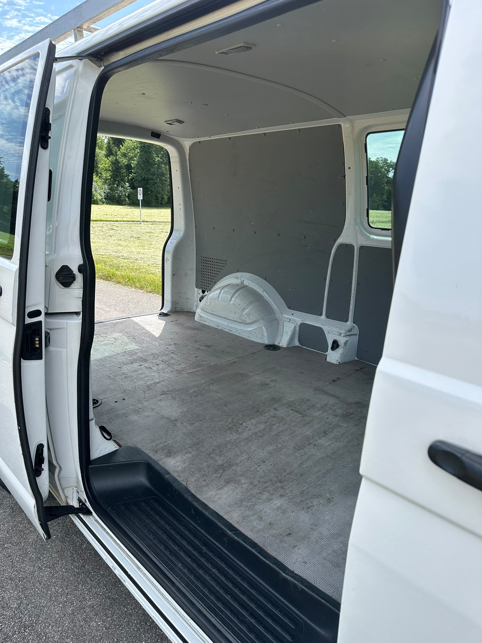 VW T5 2.0 TSI 4Motion DSG-image-14