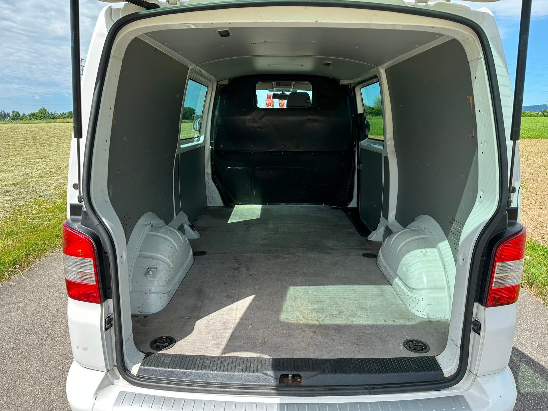 VW T5 2.0 TSI 4Motion DSG-image-11