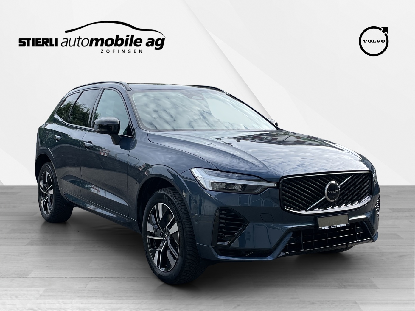 VOLVO XC60 2.0 T6 TE Plus Dark eAWD-showroom-element-2