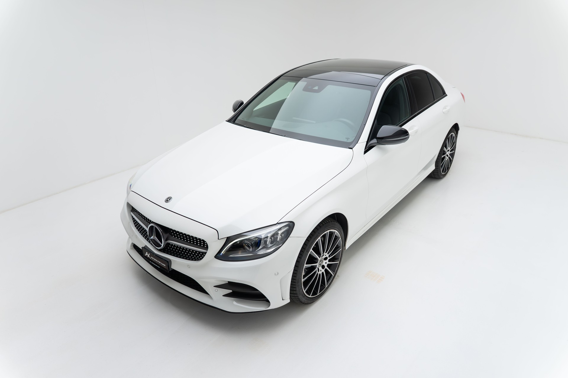 MERCEDES-BENZ C 200 Swiss Star AMG Line 4Matic 9G-Tronic-showroom-element-3