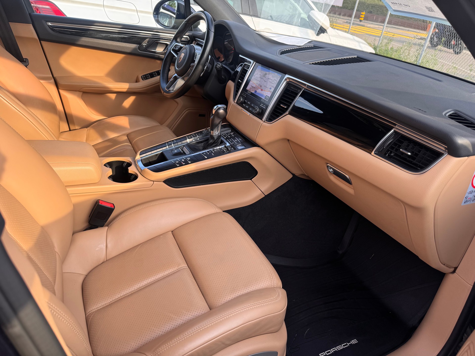 PORSCHE Macan S PDK-image-12