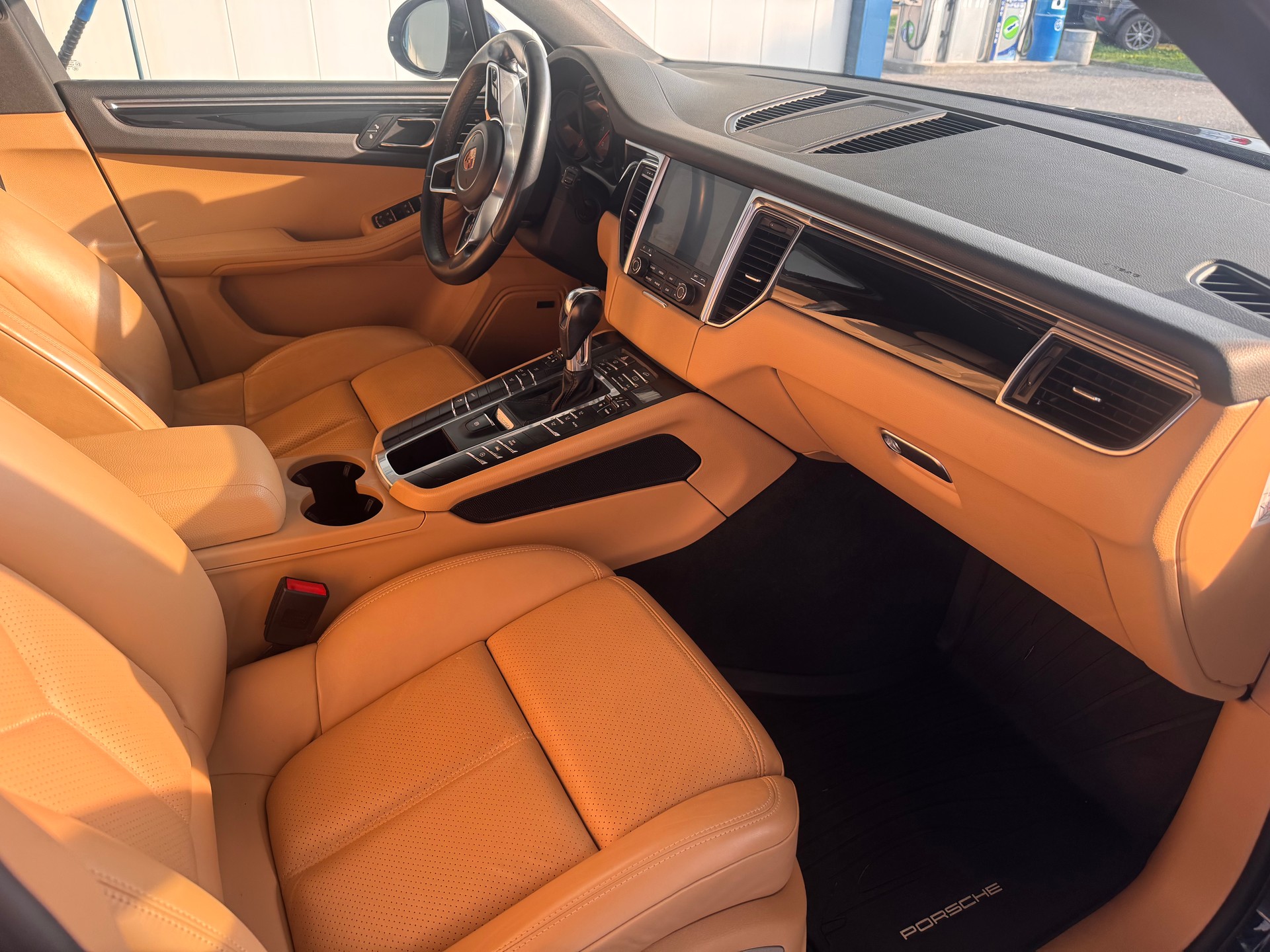 PORSCHE Macan S PDK-image-18