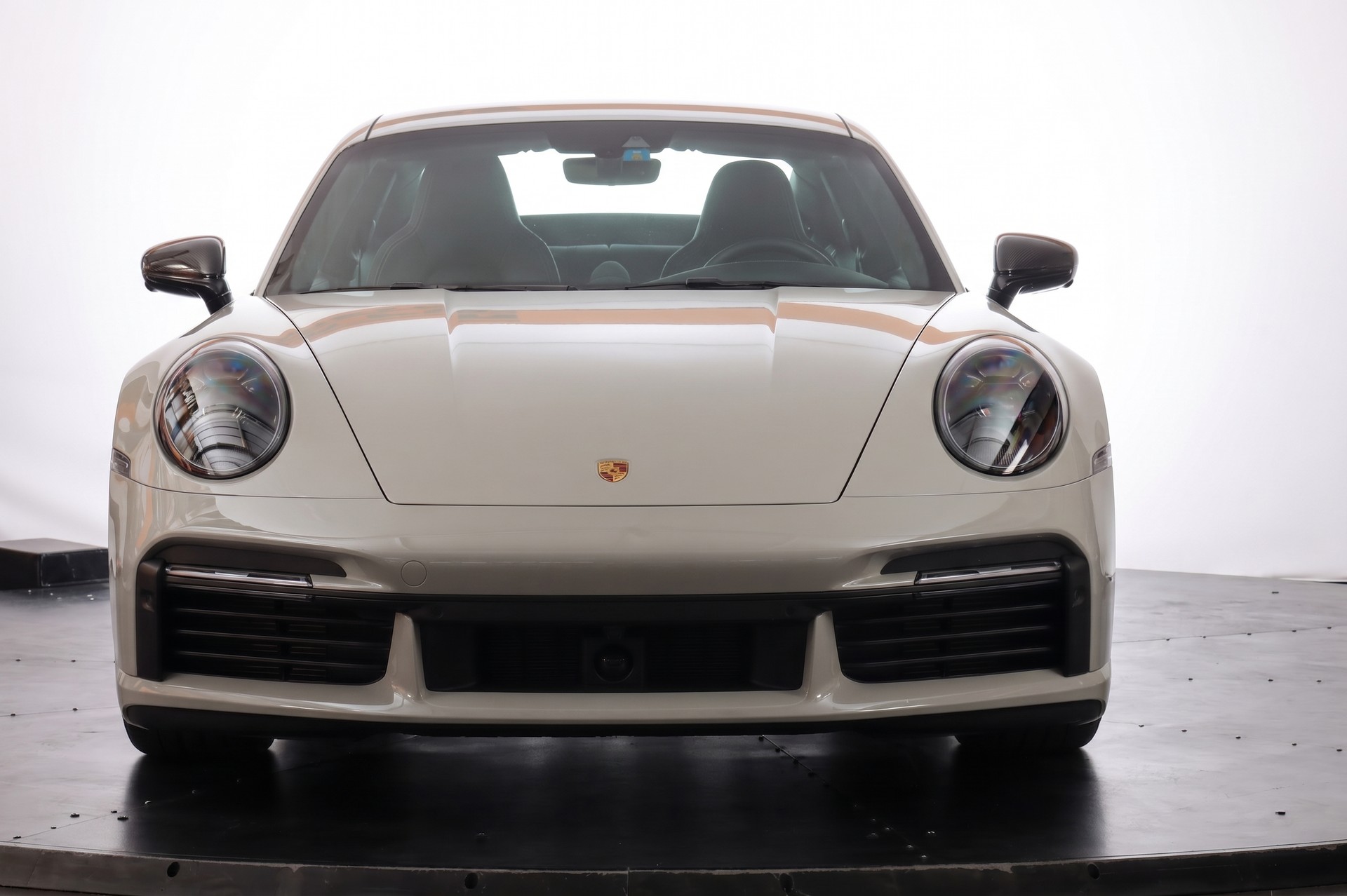 PORSCHE 911 Turbo S PDK-showroom-element-1