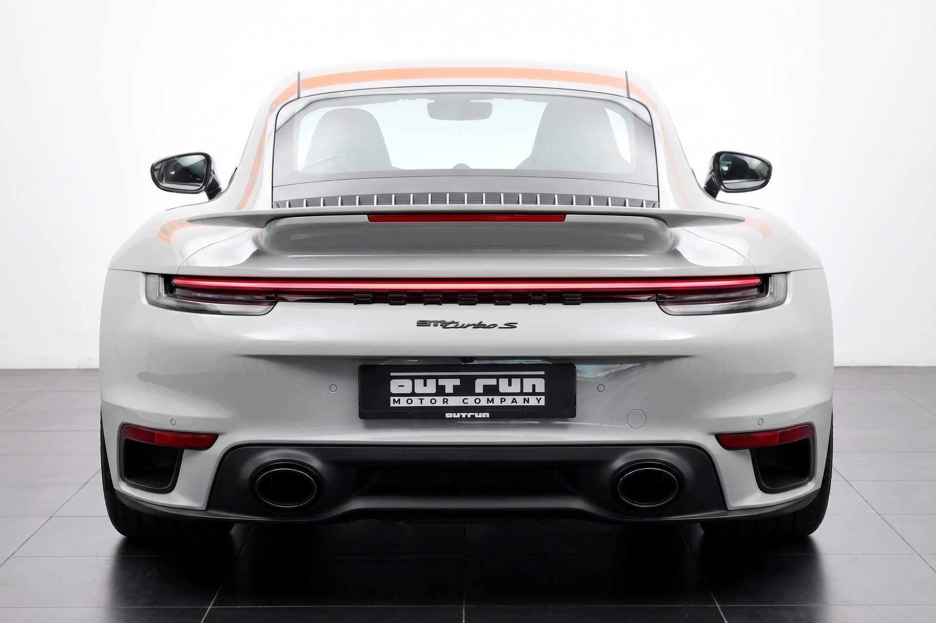 PORSCHE 911 Turbo S PDK-showroom-element-2