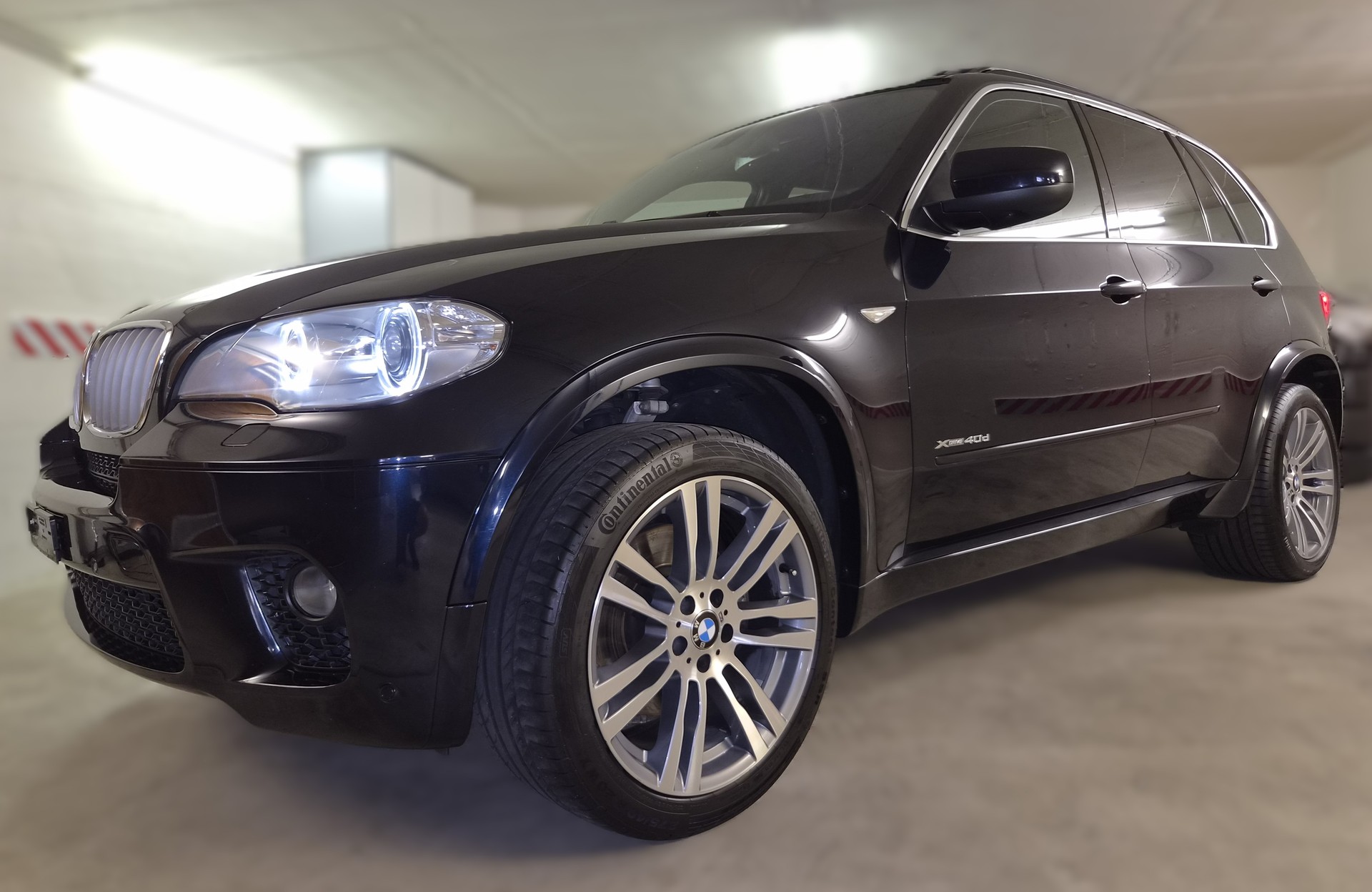 BMW X5 xDrive 40d Steptronic-showroom-element-2