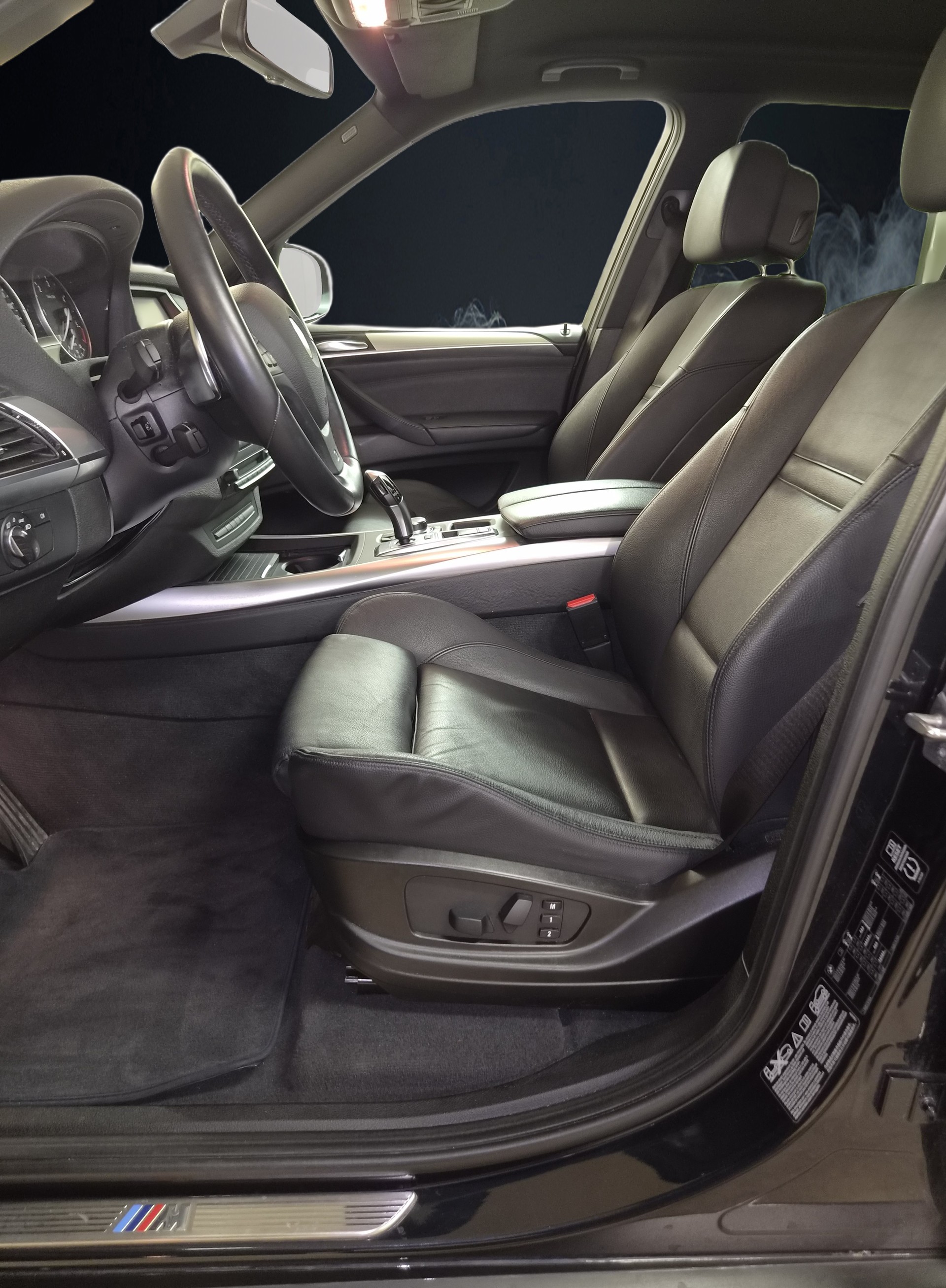BMW X5 xDrive 40d Steptronic-image-16