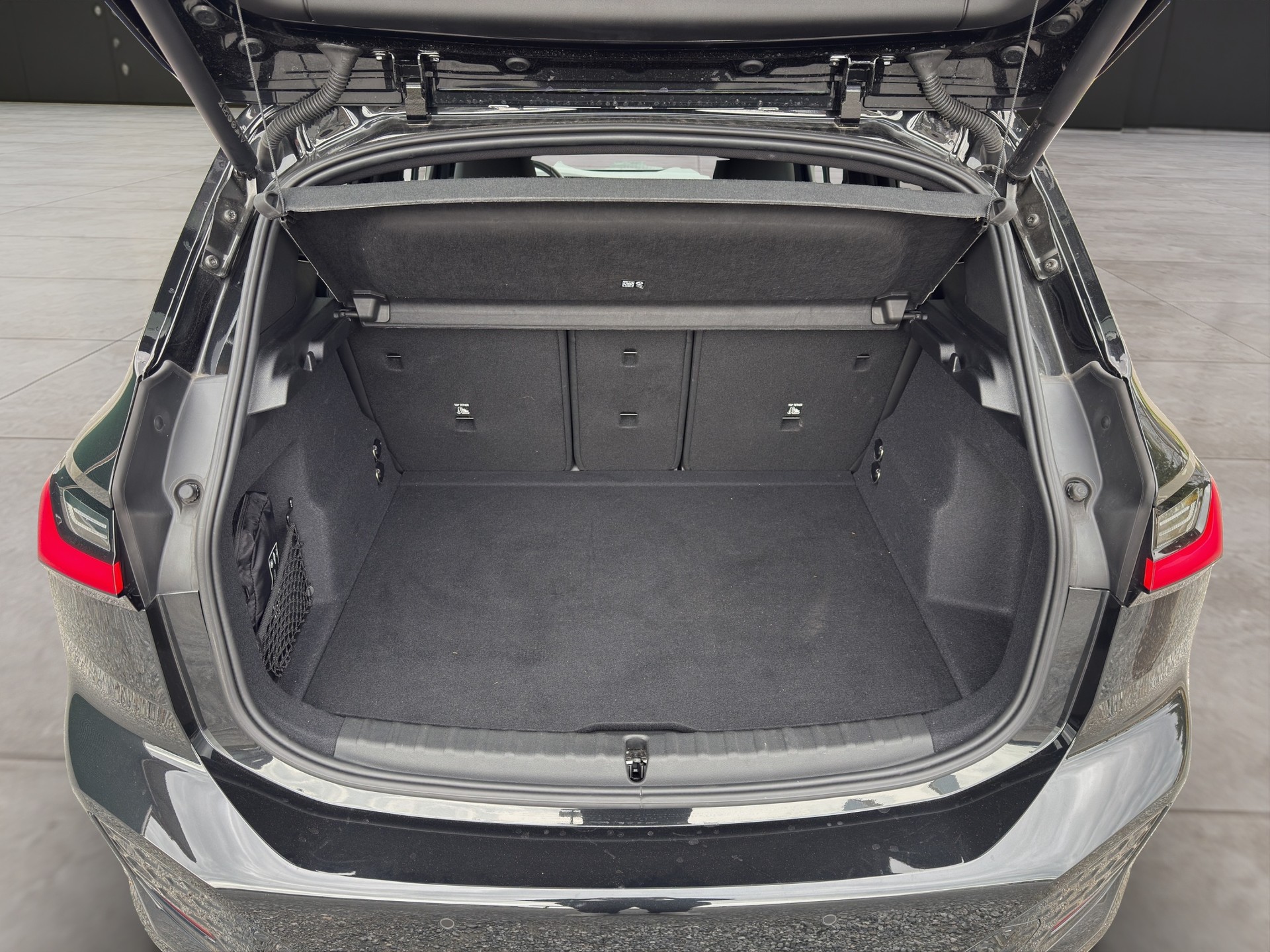 BMW 218d Active Tourer M Sport DKG-image-13