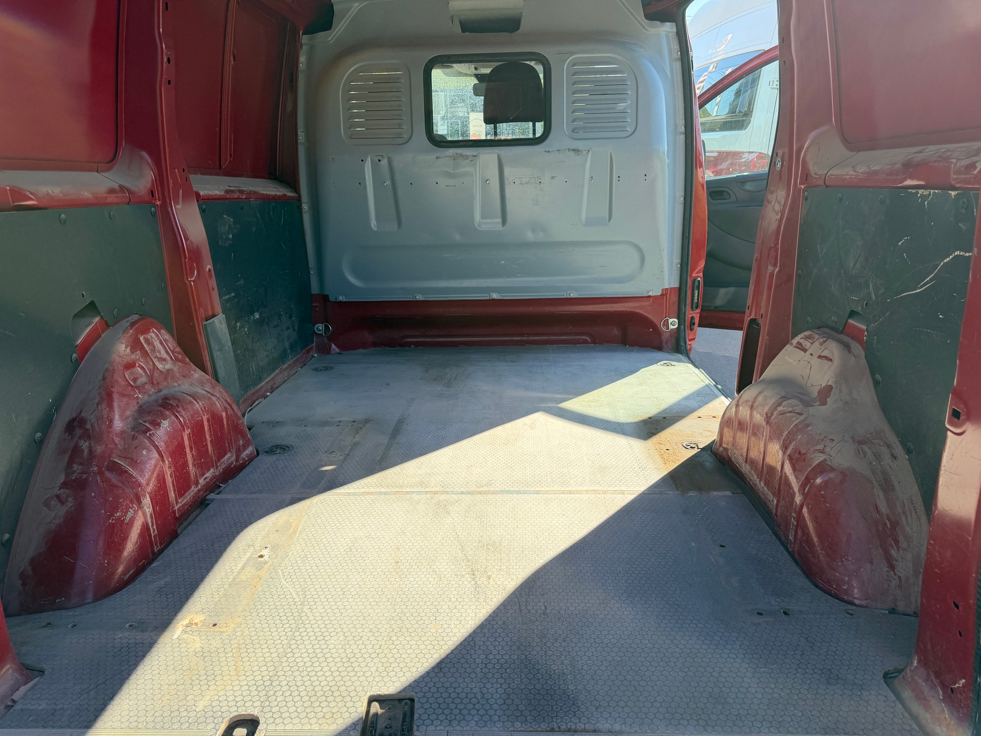TOYOTA Proace 2.0D Crew Cab Luna L1H1-image-11
