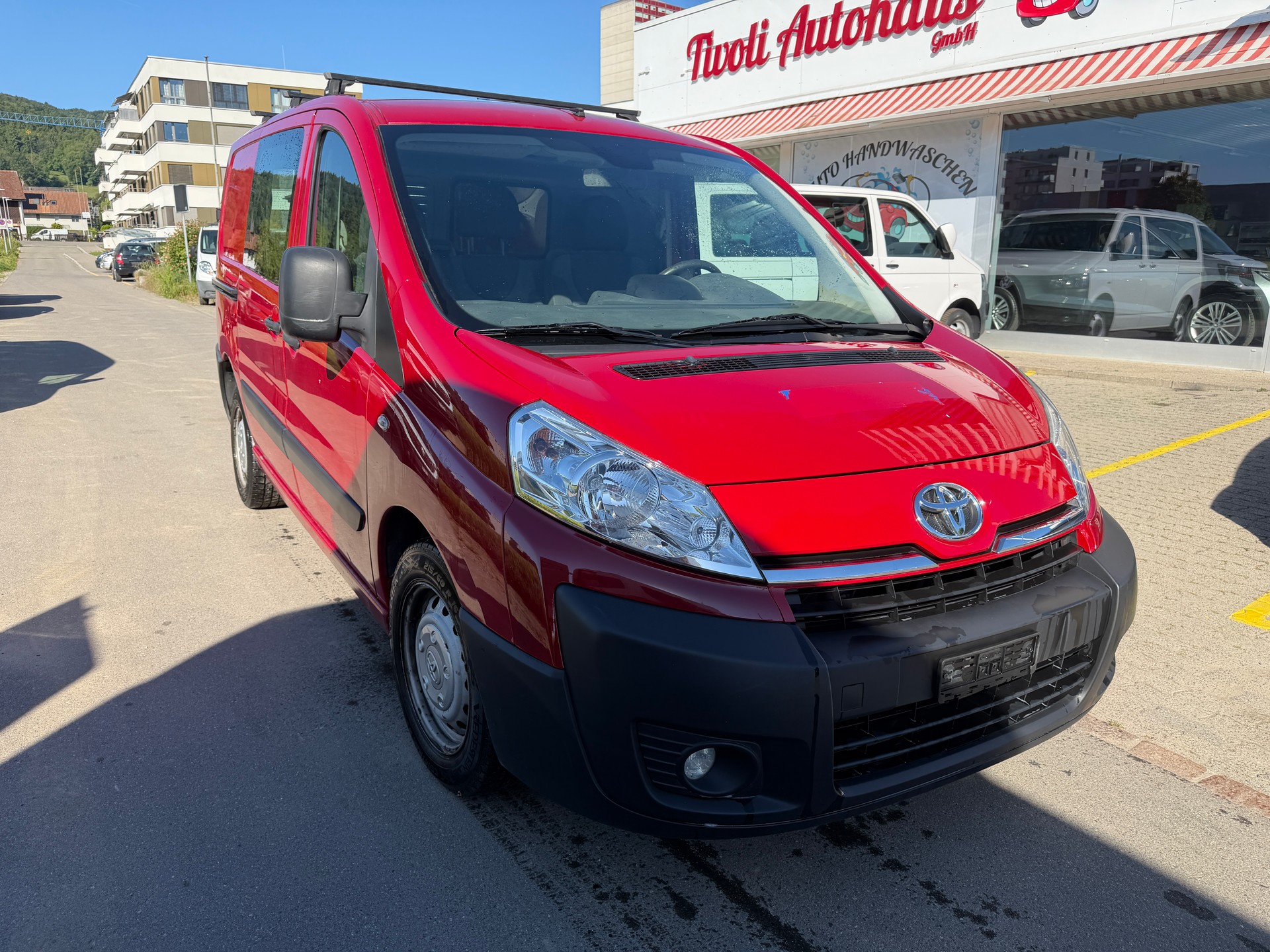 TOYOTA Proace 2.0D Crew Cab Luna L1H1-showroom-element-1