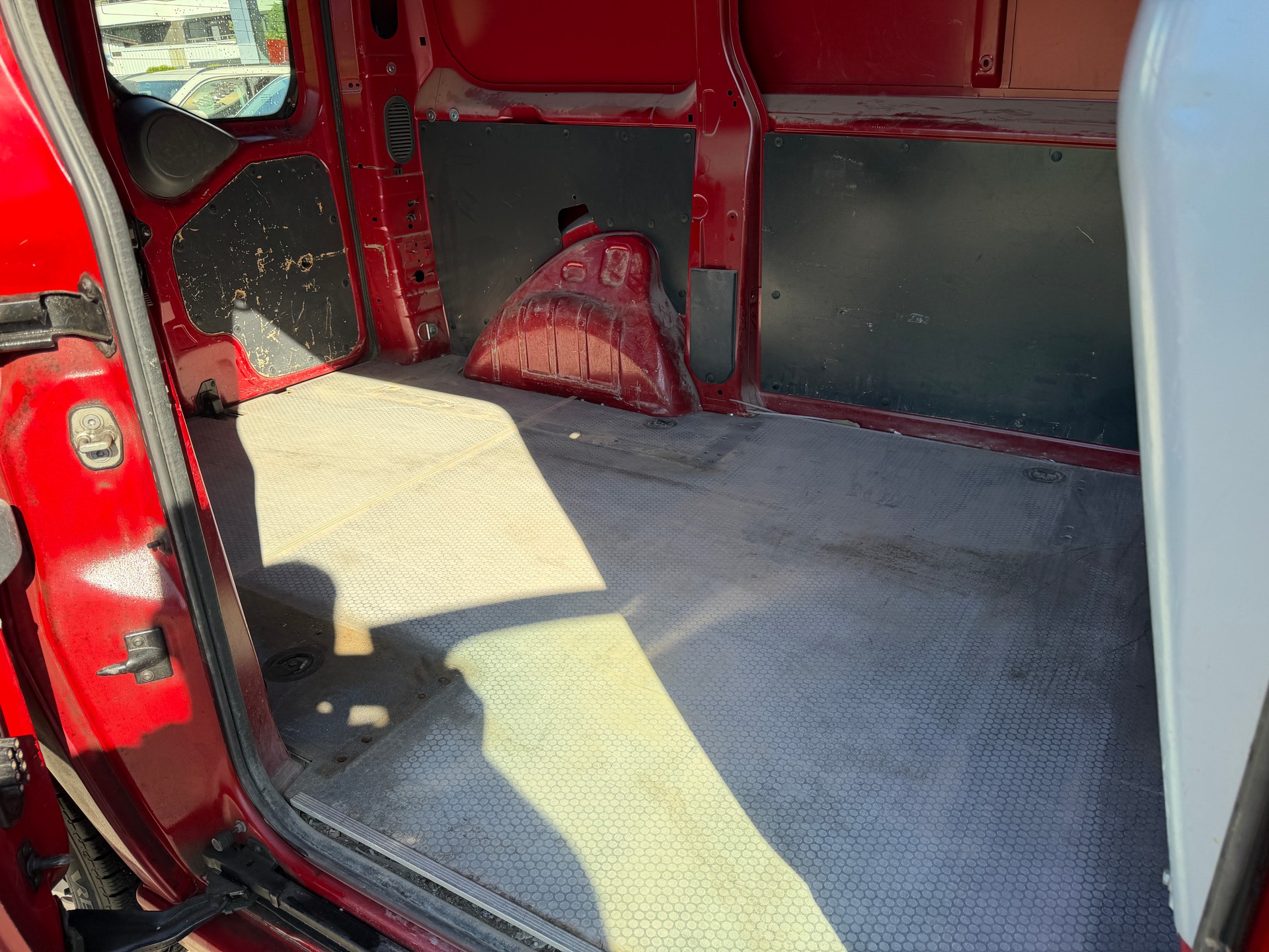 TOYOTA Proace 2.0D Crew Cab Luna L1H1-image-8