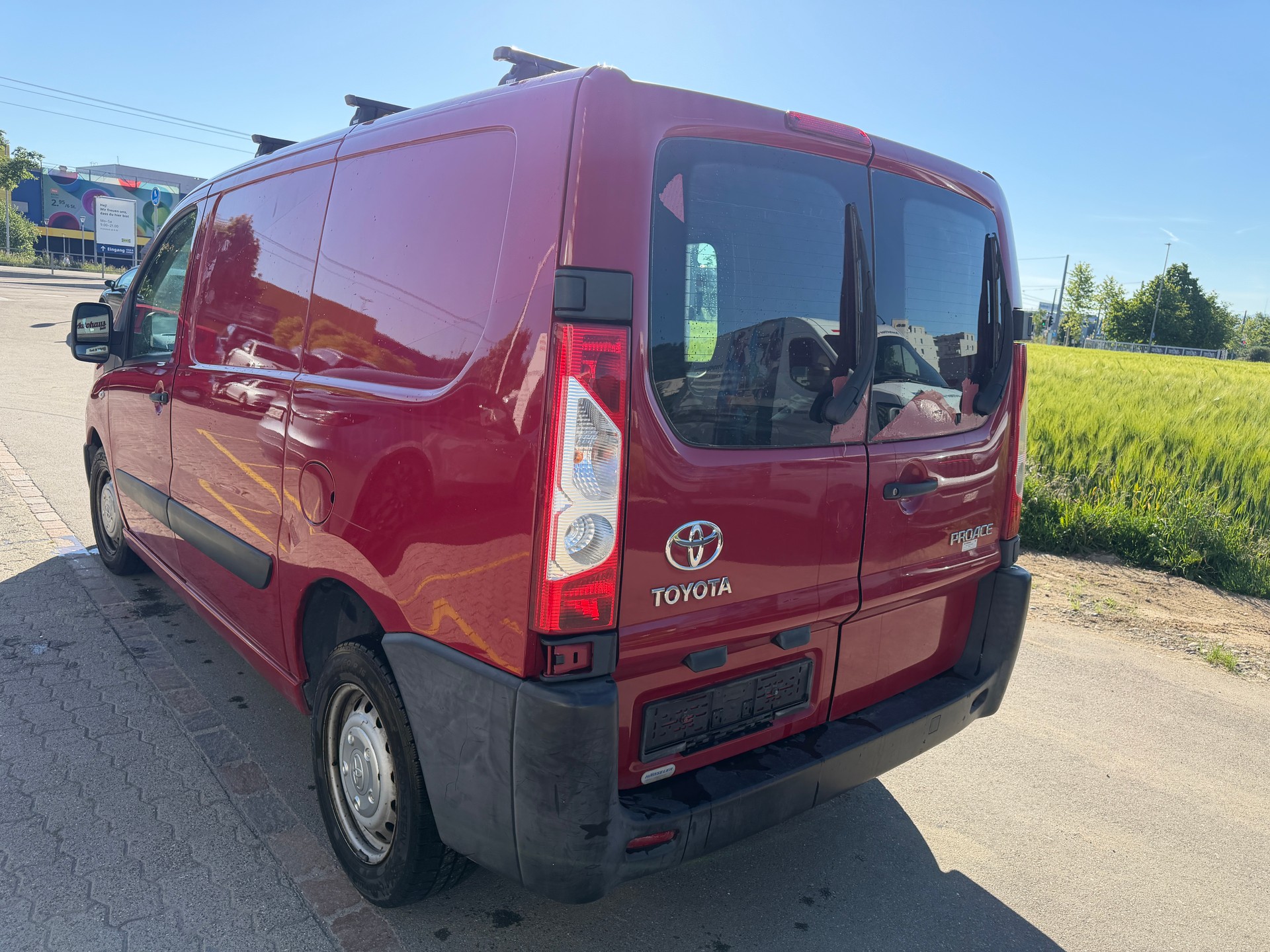 TOYOTA Proace 2.0D Crew Cab Luna L1H1-image-4