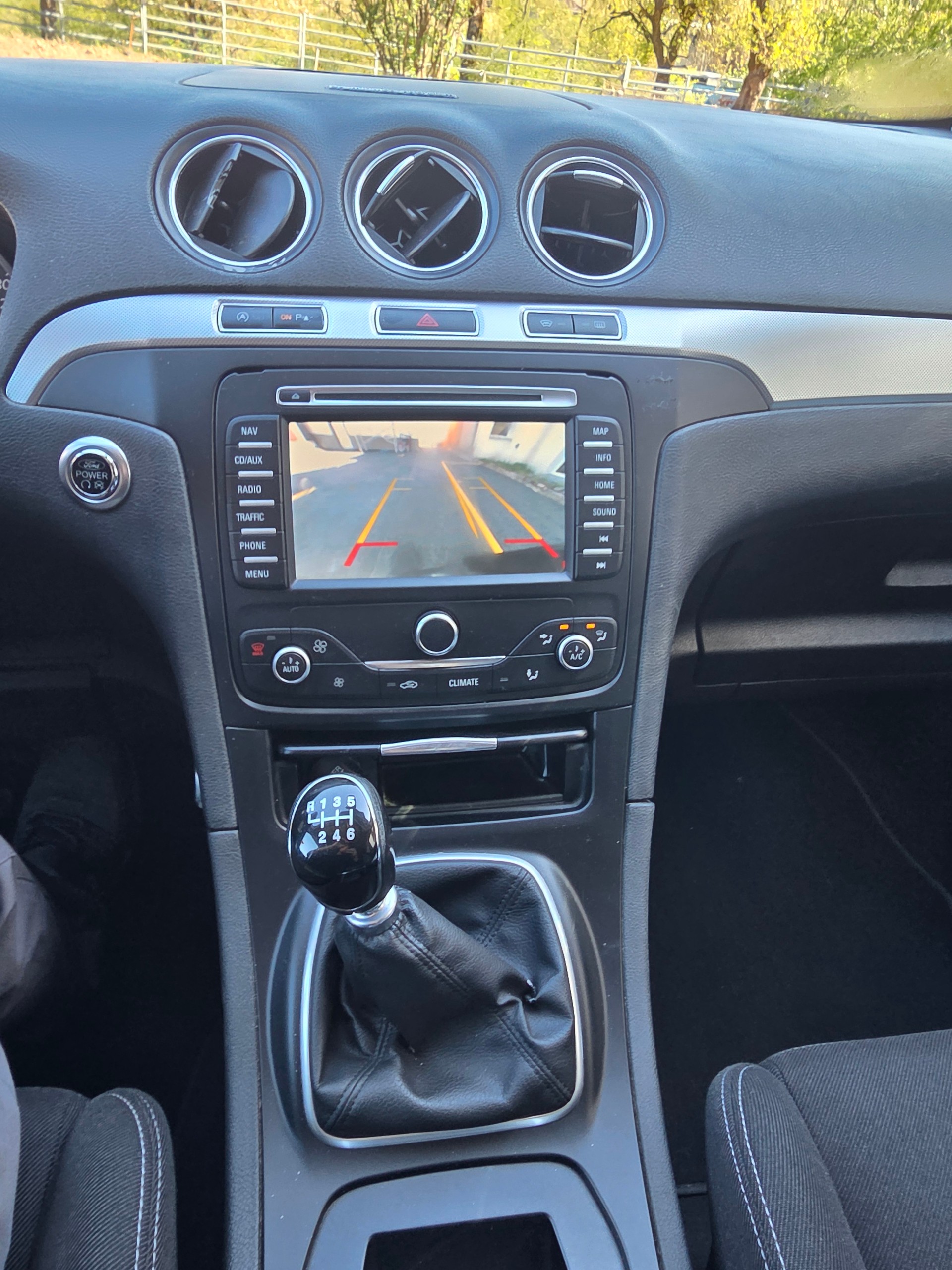 FORD S-Max 1.6 SCTi Titanium-image-10