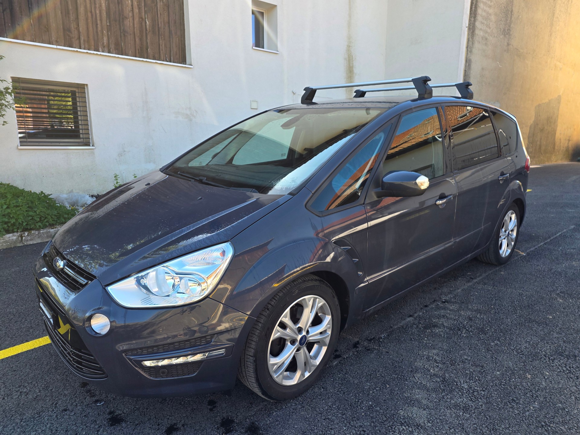 FORD S-Max 1.6 SCTi Titanium