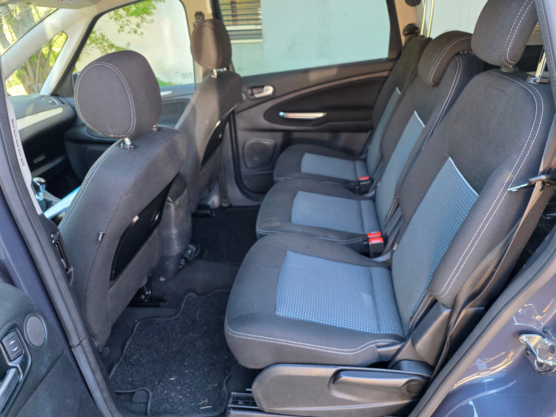 FORD S-Max 1.6 SCTi Titanium-image-13
