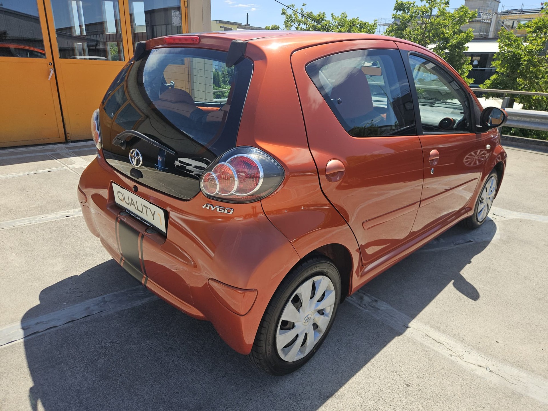 TOYOTA Aygo 1.0 VVT-i Terra-showroom-element-2