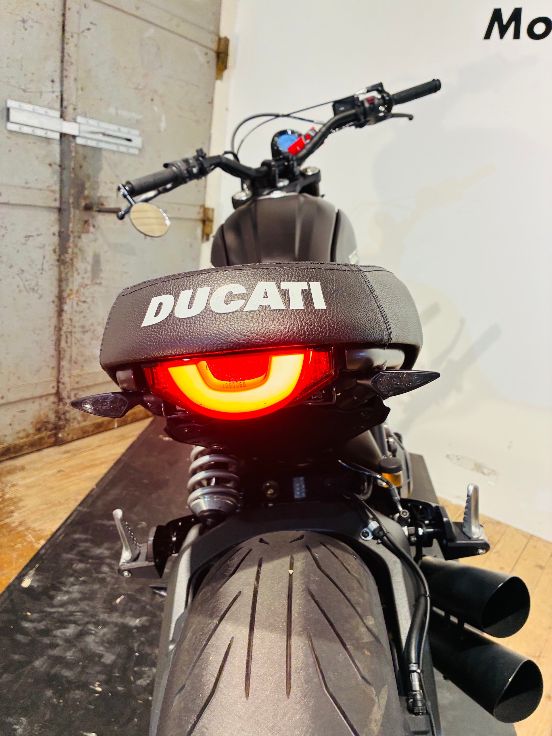DUCATI Scrambler 800 Classic ABS-image-14