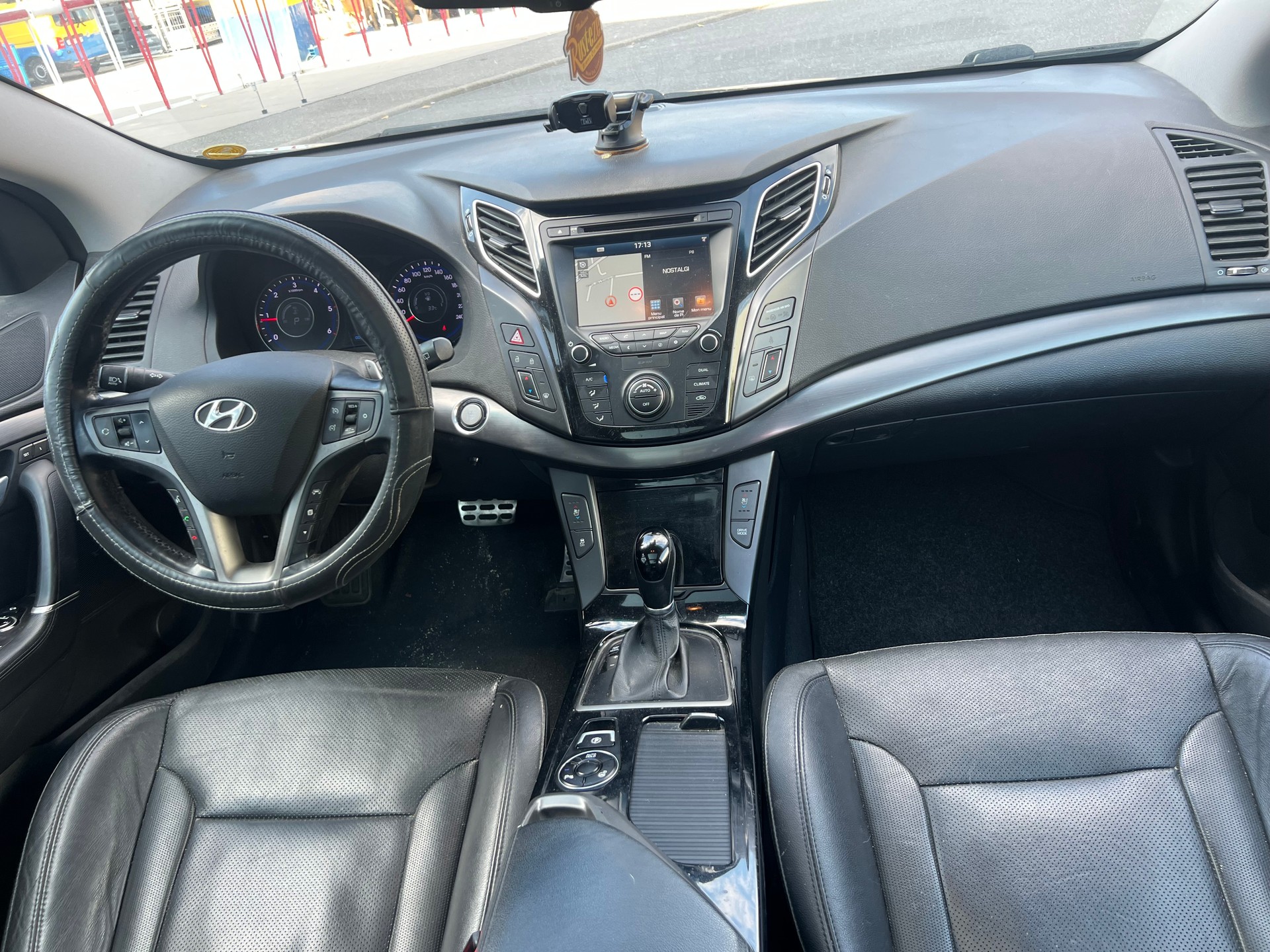 HYUNDAI i40 Wagon 1.7 CRDI Vertex Automatic-image-10