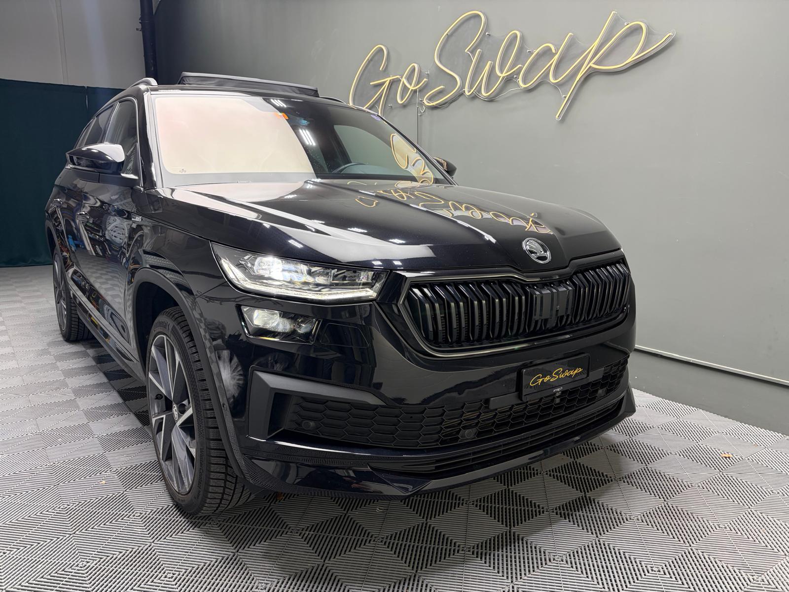 SKODA Kodiaq 2.0 TSI 4x4 SportLine - 7 places - Toit ouvrant-showroom-element-2