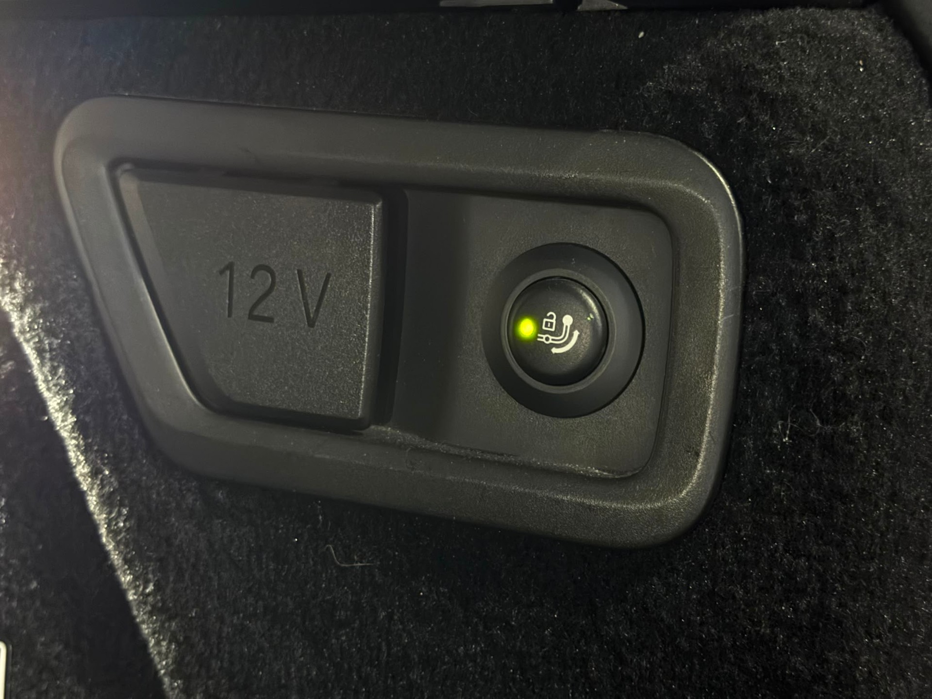 BMW X7 xDrive 30d Steptronic M- Sport / 6 Plätze / Sky Panorama / Laser Licht / back Screen / First Class Paket / AHG Etc..-image-30