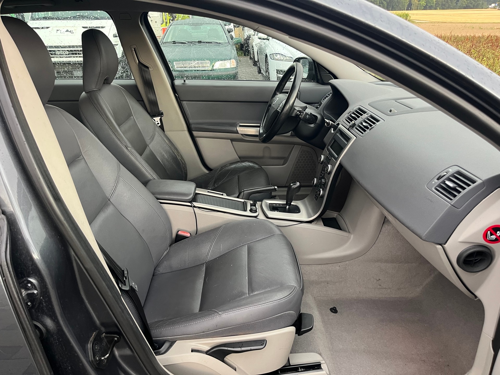 VOLVO V50 2.0D Kinetic Powershift-image-9