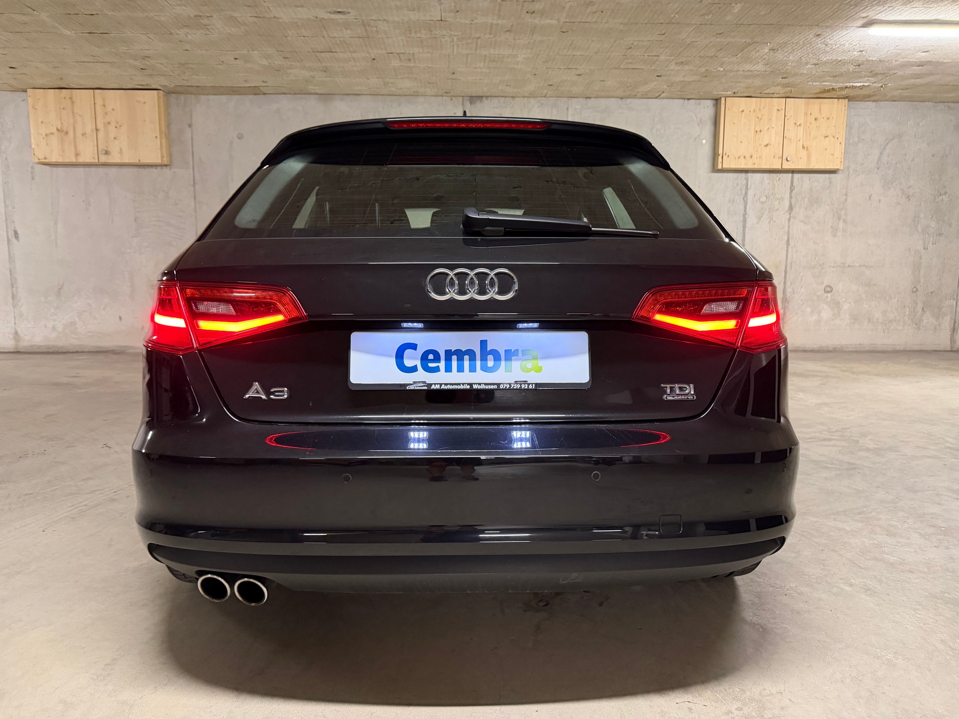 AUDI A3 Sportback 2.0 TDI Ambition quattro S-tronic-showroom-element-3