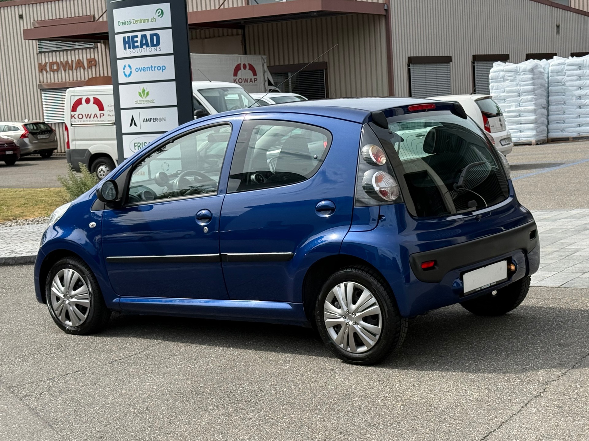 CITROEN C1 1.0i Edition-image-5