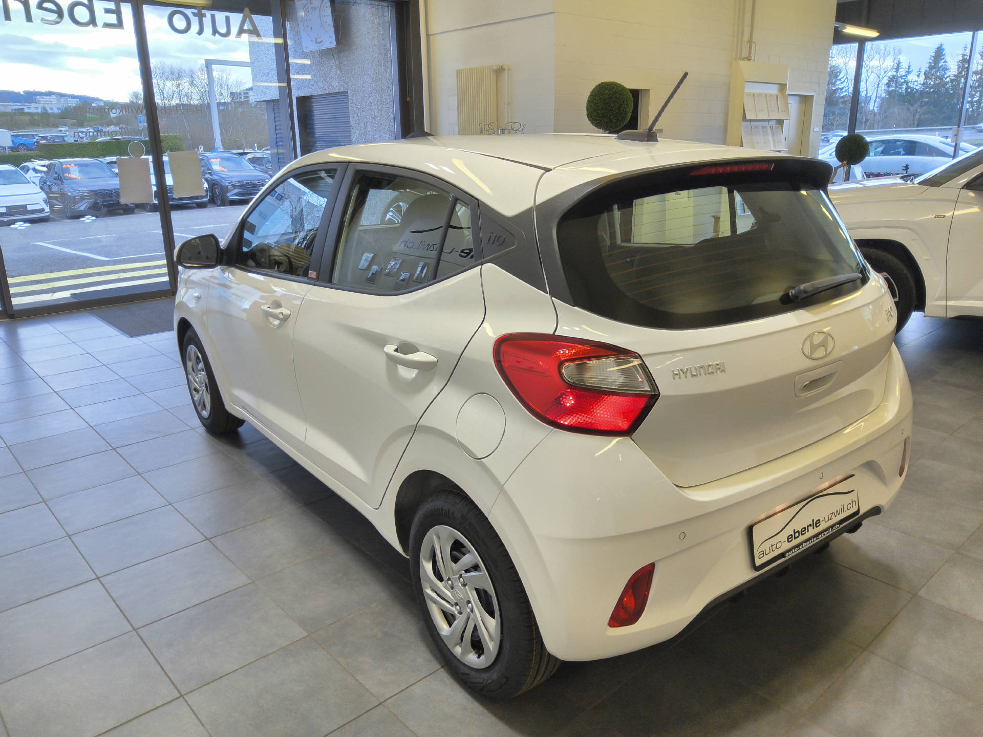 HYUNDAI i10 1.0 Pica Kat F/G 45/30 km/h-image-4