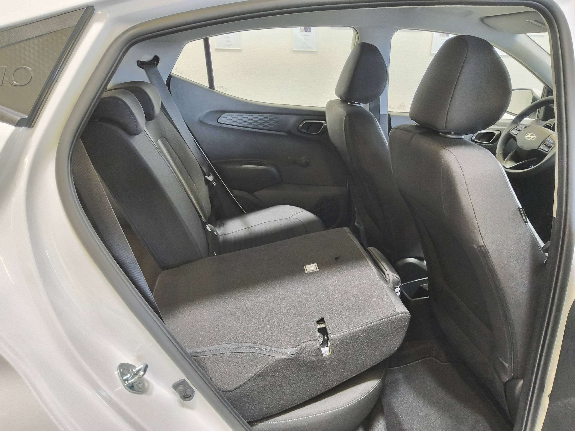 HYUNDAI i10 1.0 Pica Kat F/G 45/30 km/h-image-8