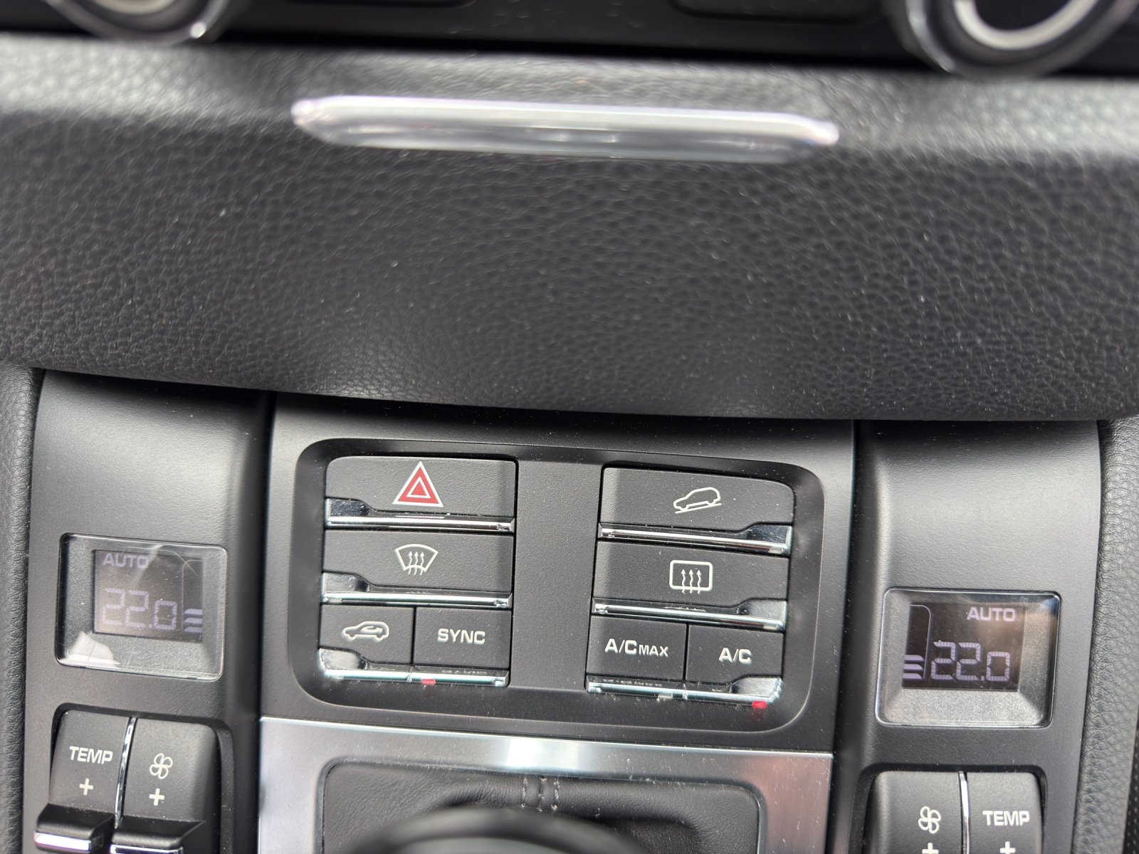 PORSCHE Macan S Diesel PDK-image-16