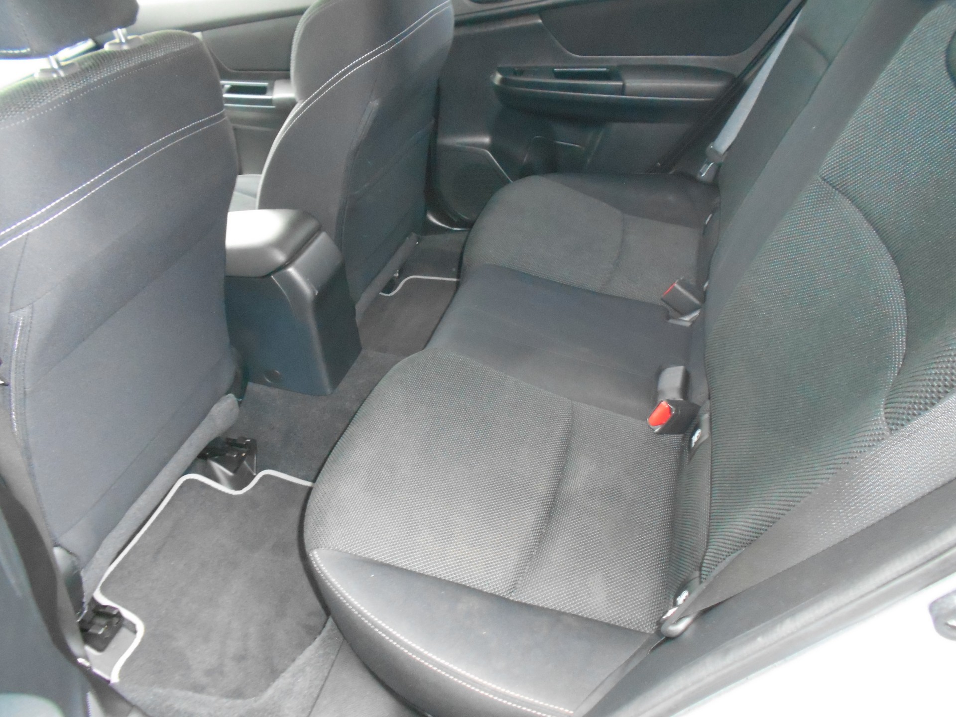 SUBARU XV 2.0 Swiss Two AWD CVT-image-14