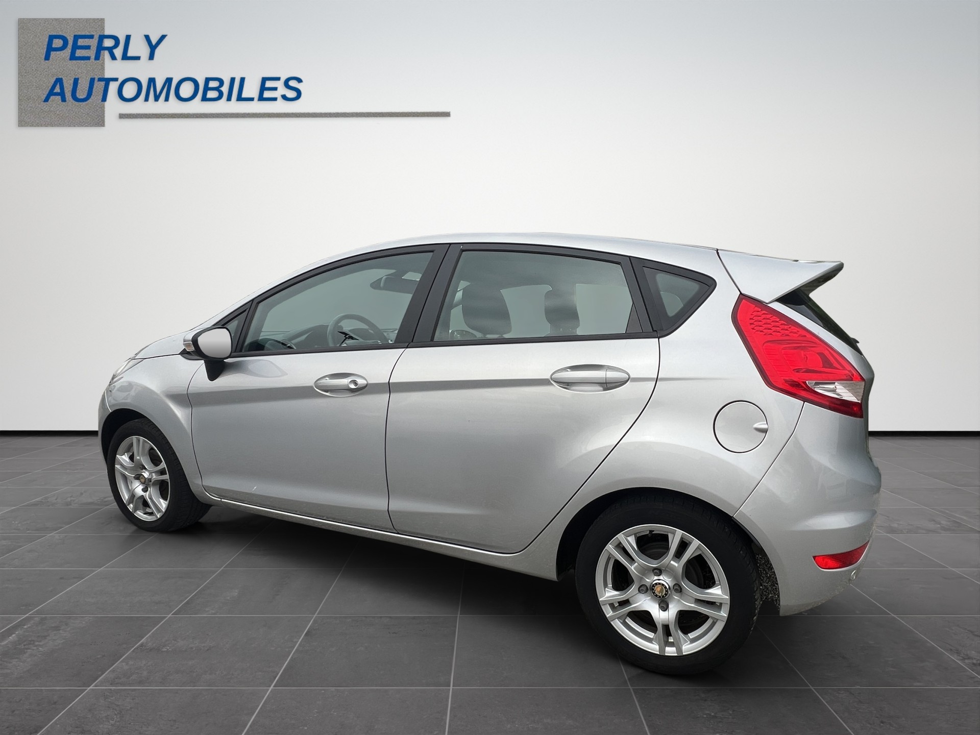 FORD Fiesta 1.4 16V Trend-showroom-element-3