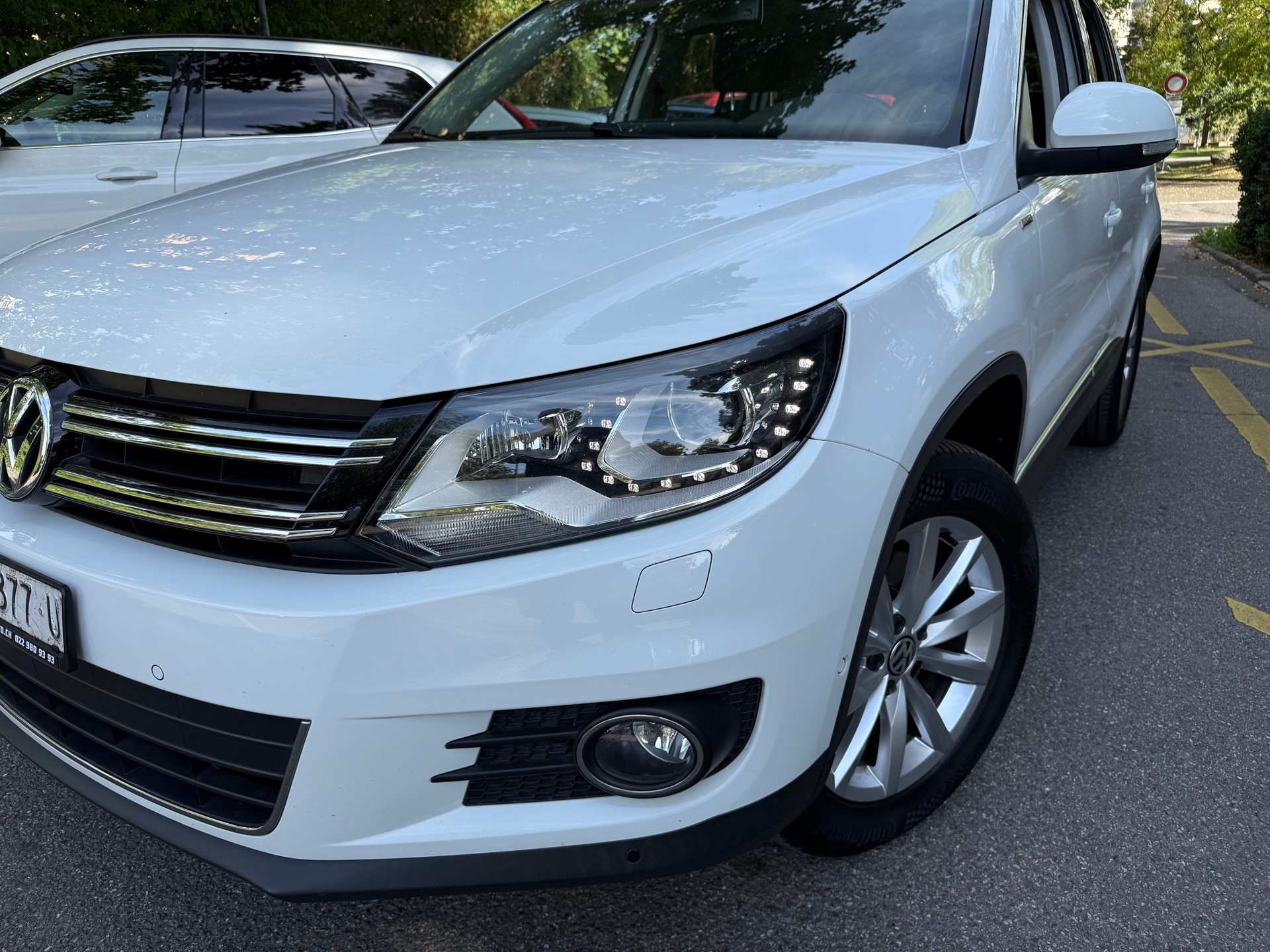 VW Tiguan 2.0 TSI Lounge 4Motion DSG 180 CV-showroom-element-1