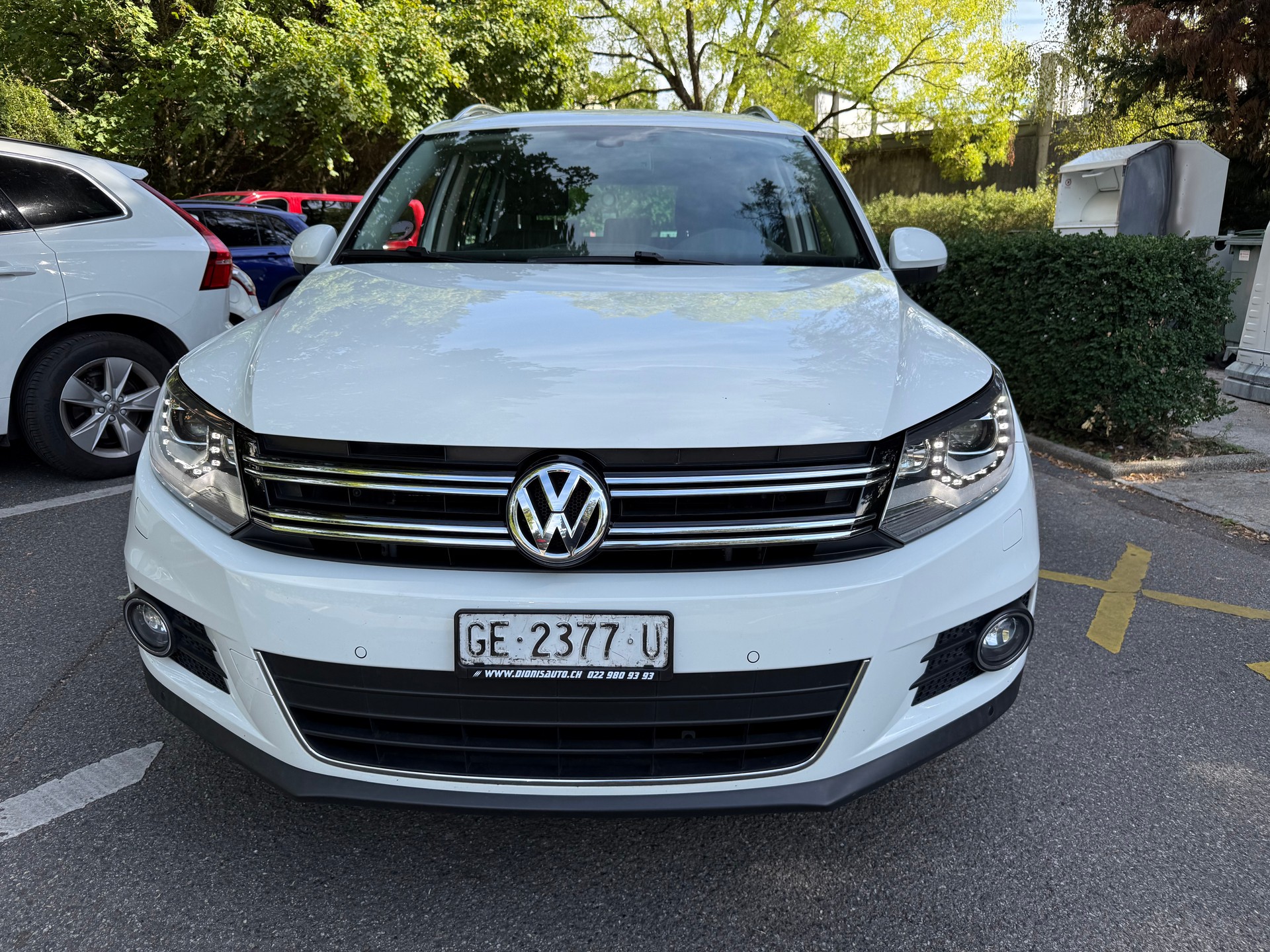VW Tiguan 2.0 TSI Lounge 4Motion DSG 180 CV-showroom-element-2