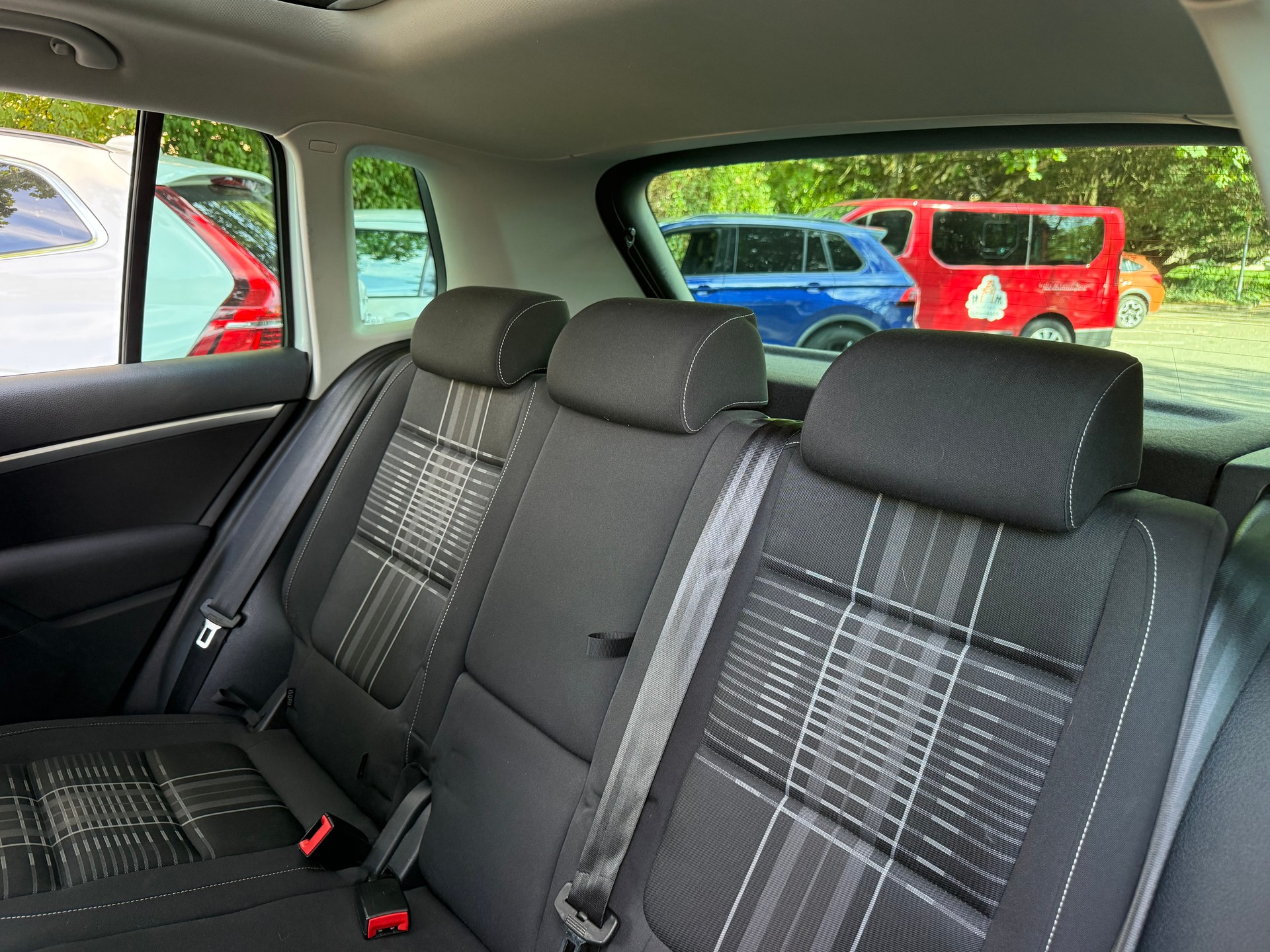 VW Tiguan 2.0 TSI Lounge 4Motion DSG 180 CV-image-13