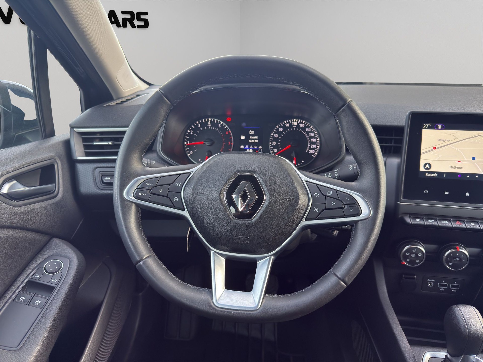 RENAULT Clio 1.0 Zen CVT-image-16