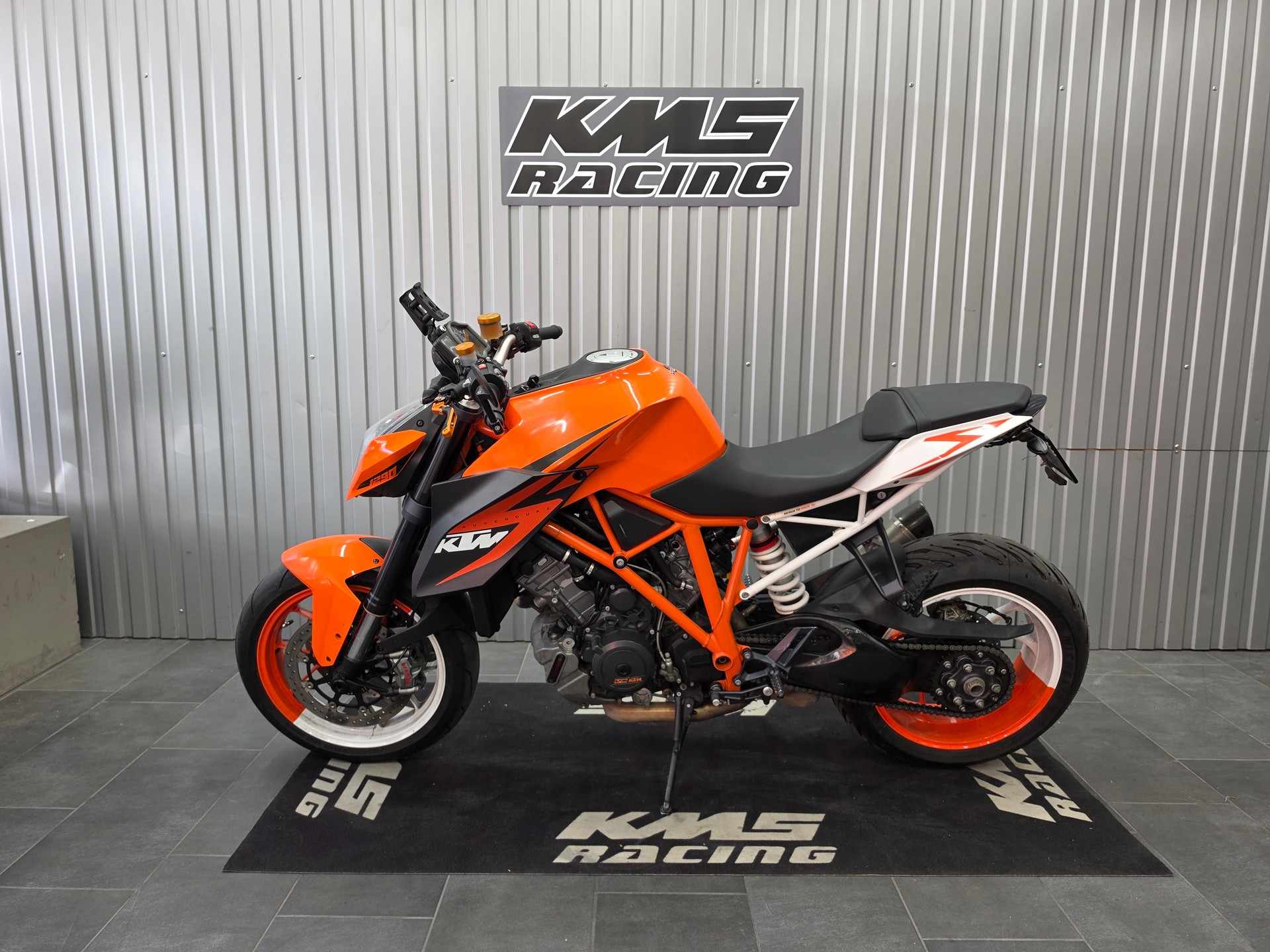 KTM 1290 Super Duke R-image-3
