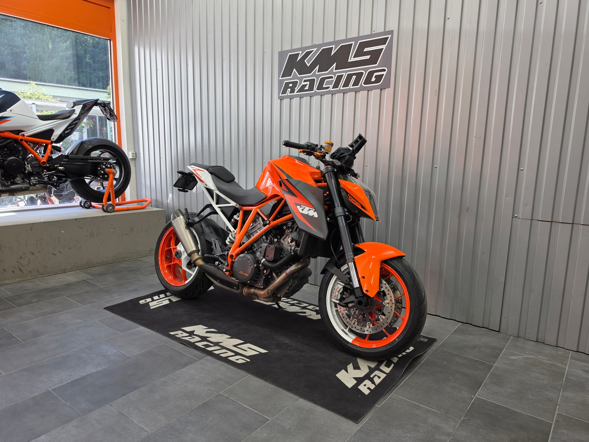 KTM 1290 Super Duke R-image-1