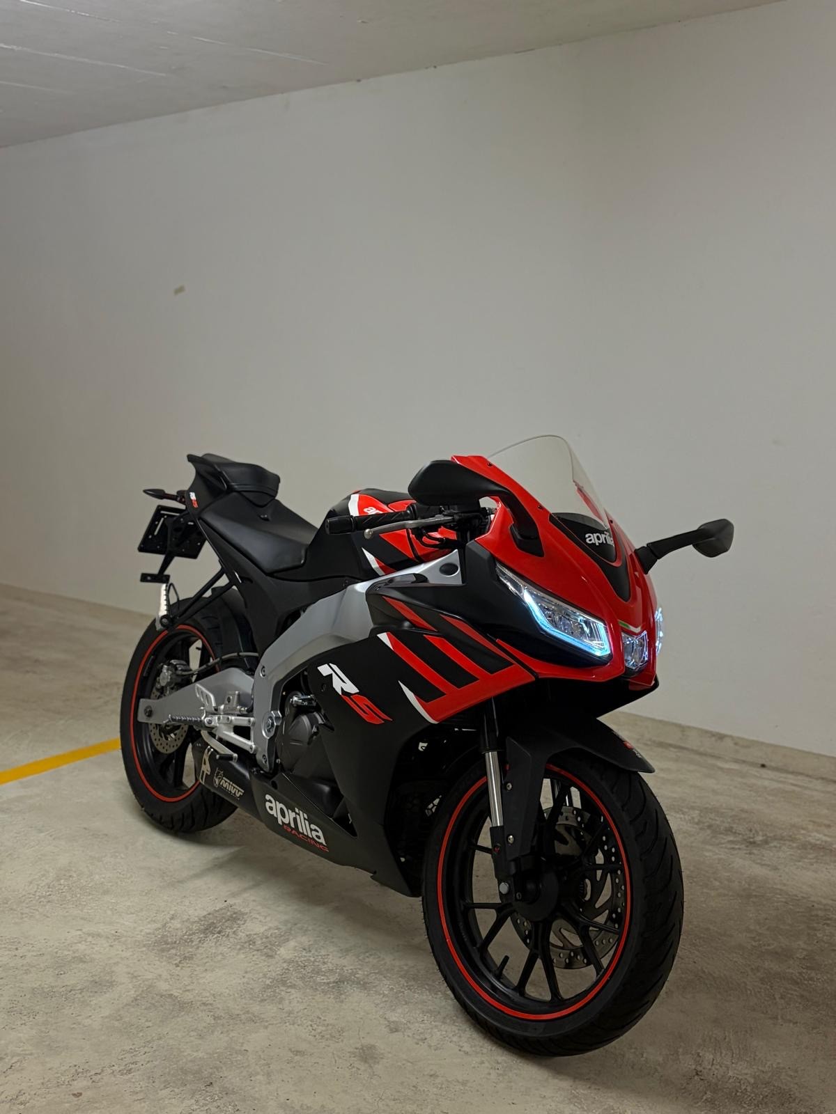 APRILIA RS 125 i.e. ABS-image-1