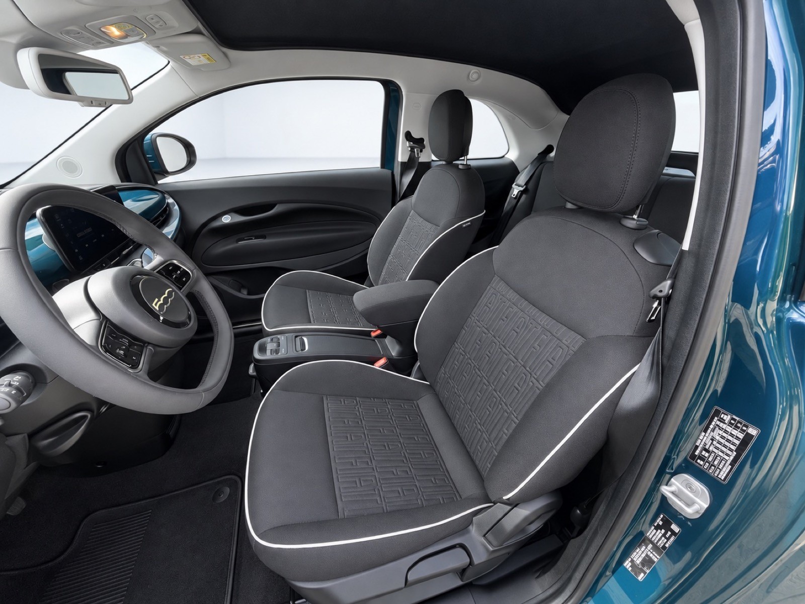 FIAT 500 C electric 87 kW Swiss Edition-image-5