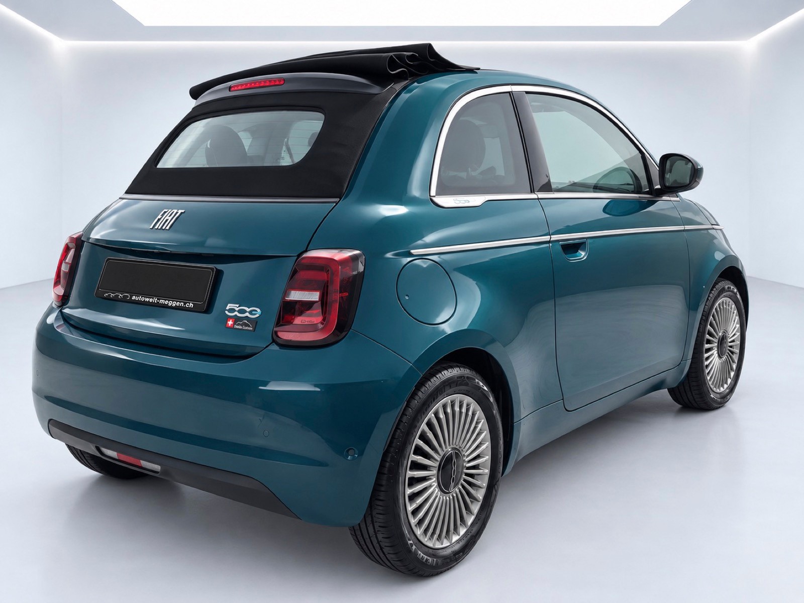 FIAT 500 C electric 87 kW Swiss Edition-image-4