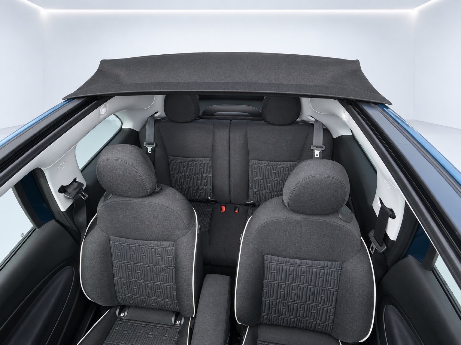 FIAT 500 C electric 87 kW Swiss Edition-image-11