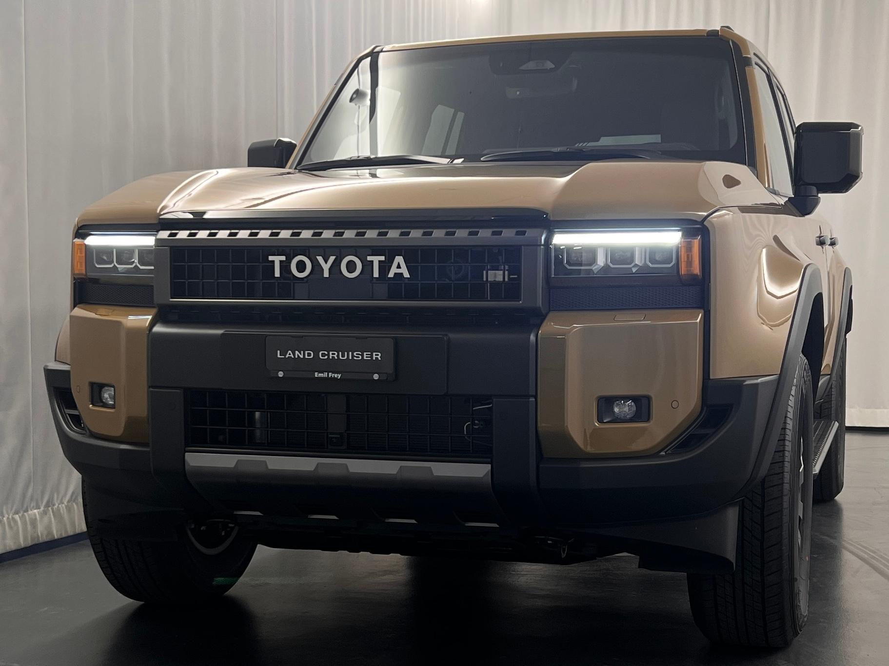 TOYOTA Land Cruiser 2.8 D Style