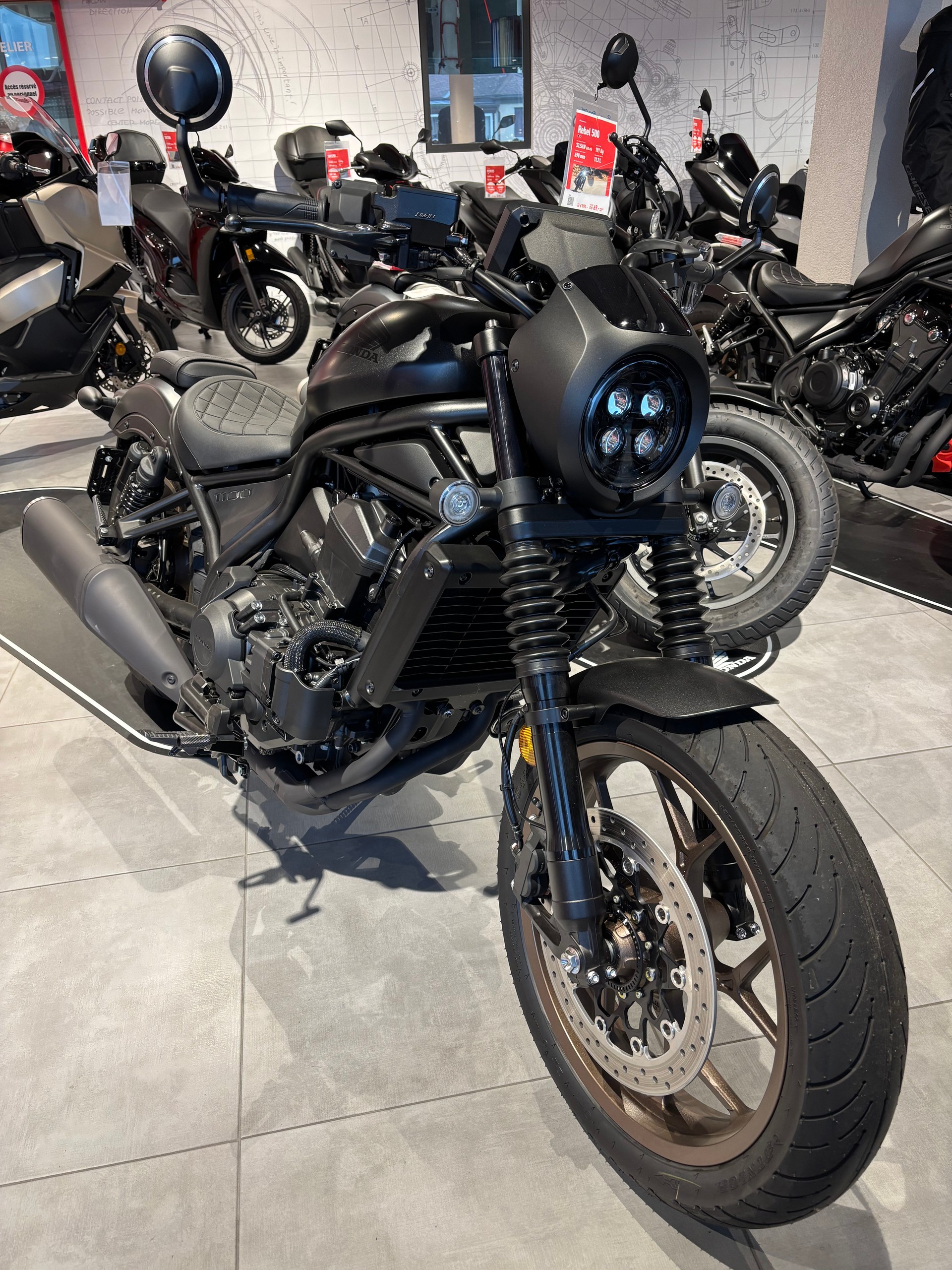HONDA CMX 1100 Rebel Special Edition DCT-image-2