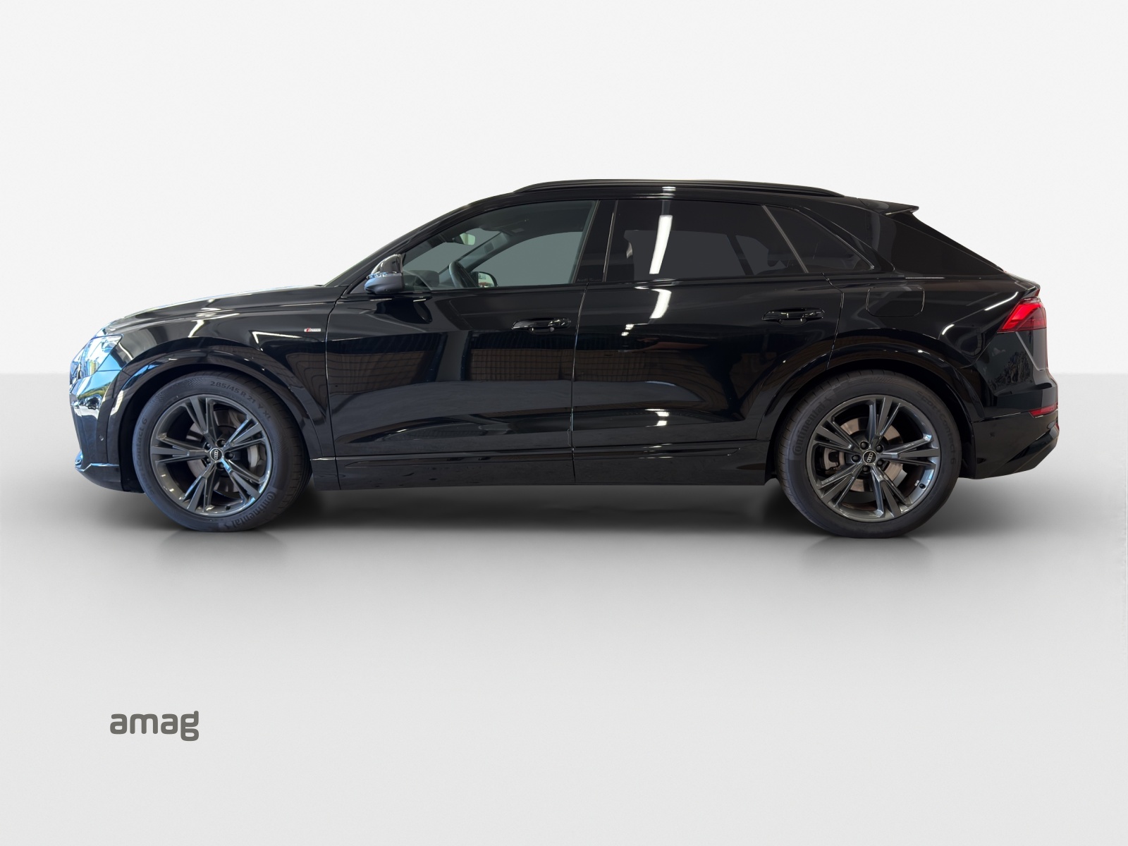 AUDI Q8 SUV TFSI e quattro 290 kW Attraction tiptronic-showroom-element-1