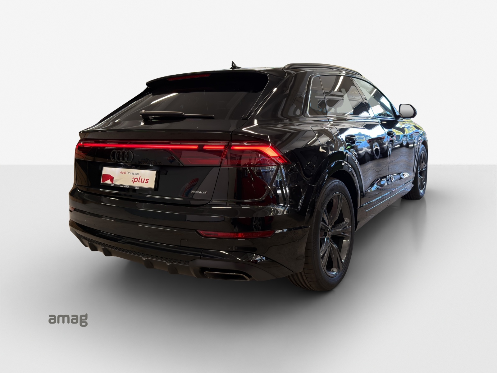 AUDI Q8 SUV TFSI e quattro 290 kW Attraction tiptronic-image-4