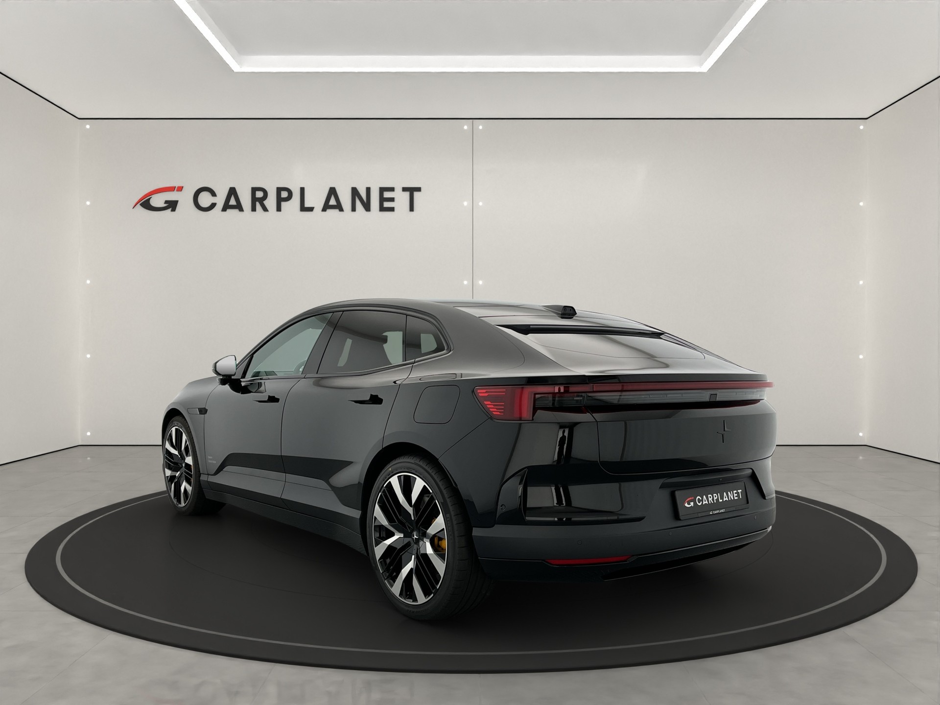 POLESTAR 4 Long Range Dual Motor Performance Prime-showroom-element-3