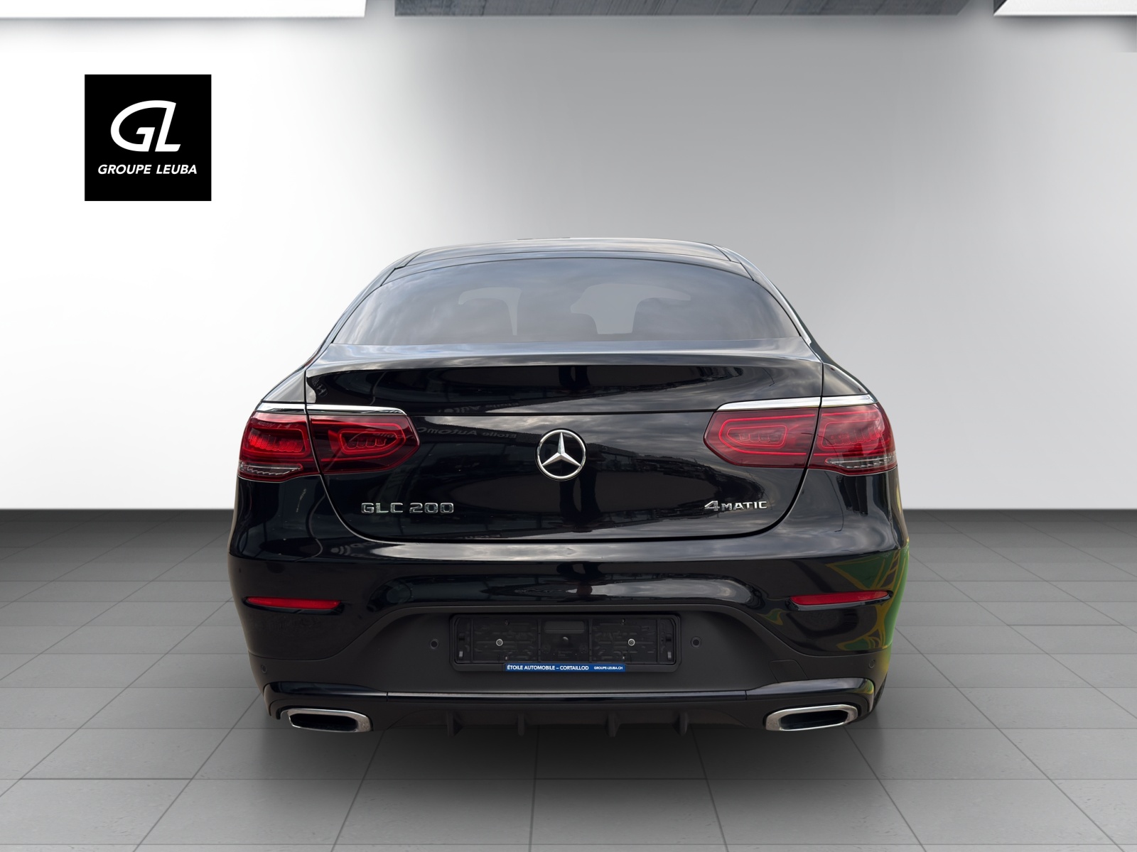 MERCEDES-BENZ GLC Coupe 200 AMG Line 4M-showroom-element-3