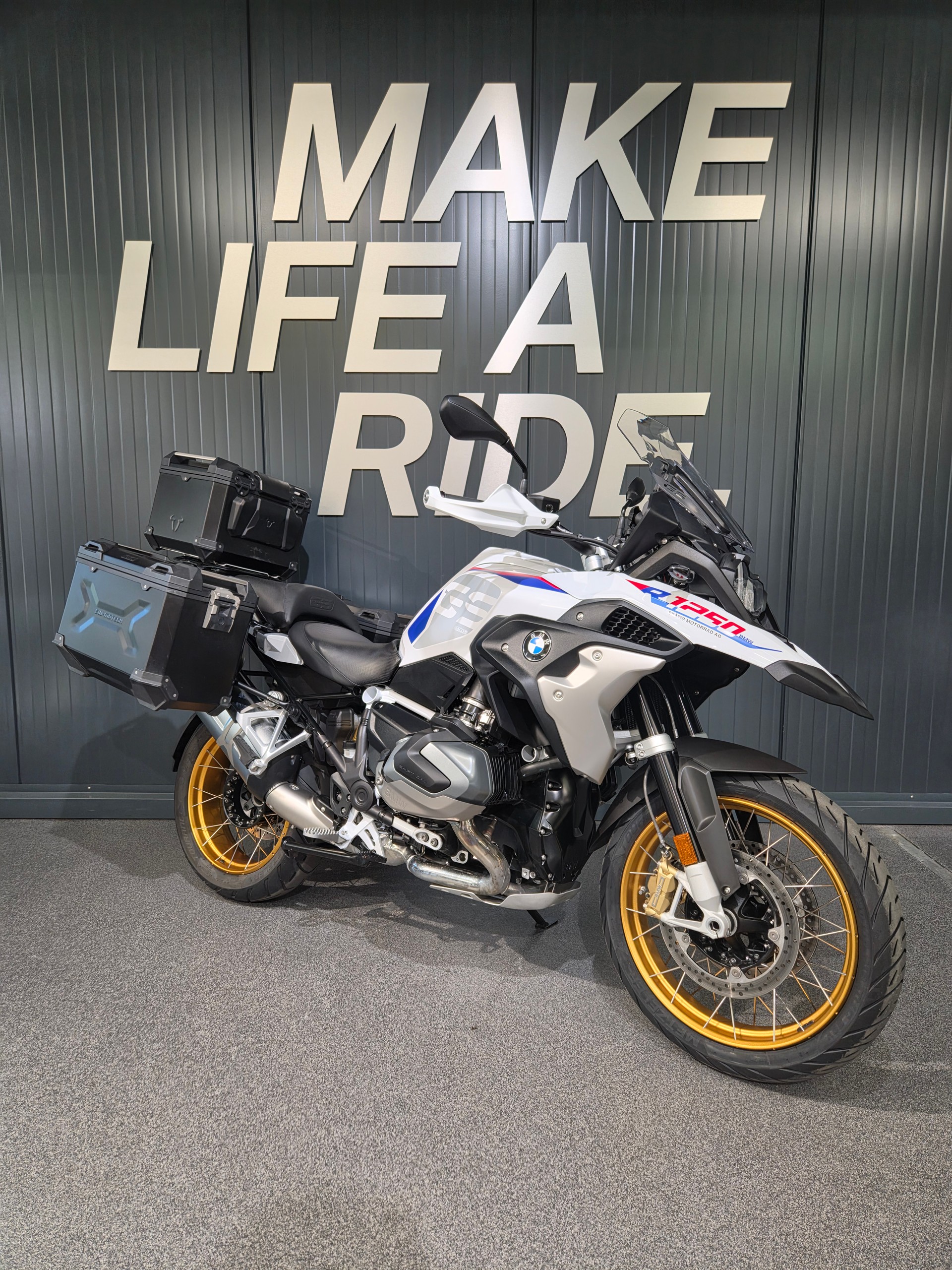 BMW R 1250 GS - Tieferlegung ab Werk!-image-1